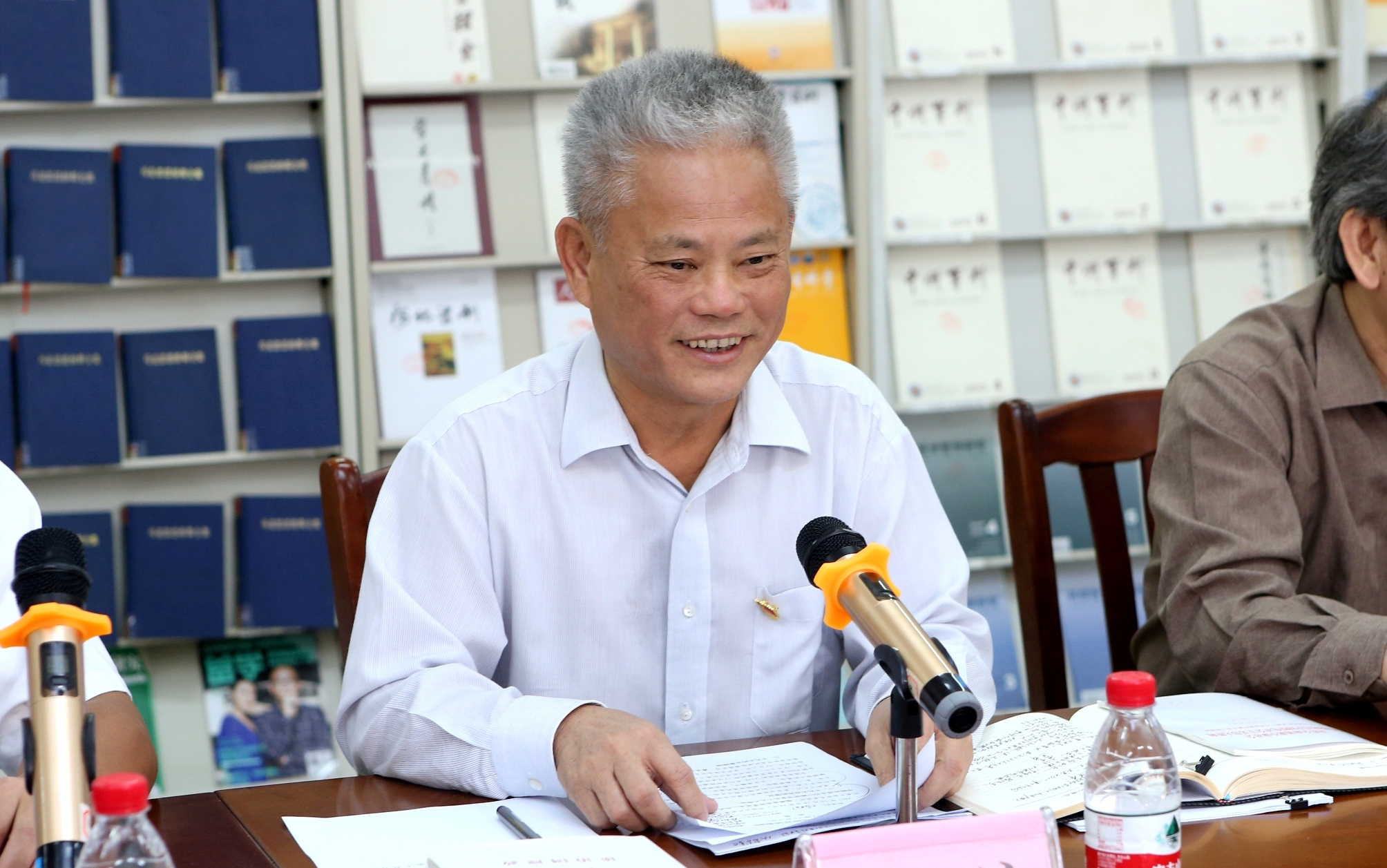 许俊到我校法学院宣讲党的十九大精神