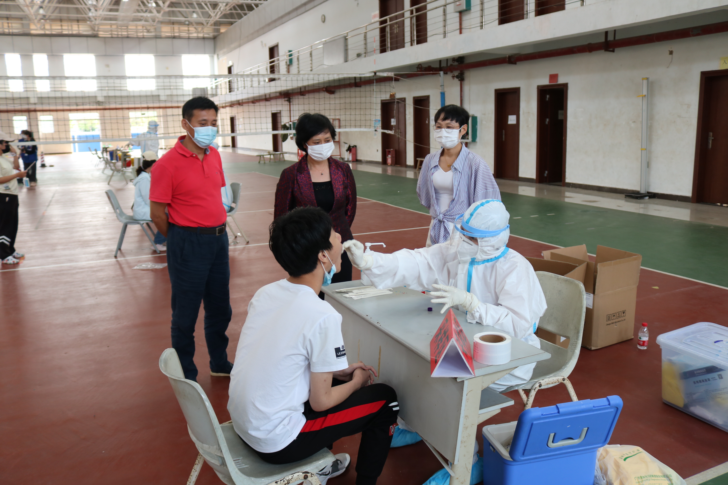 我校桂林洋校区开展师生员工全员核酸检测工作