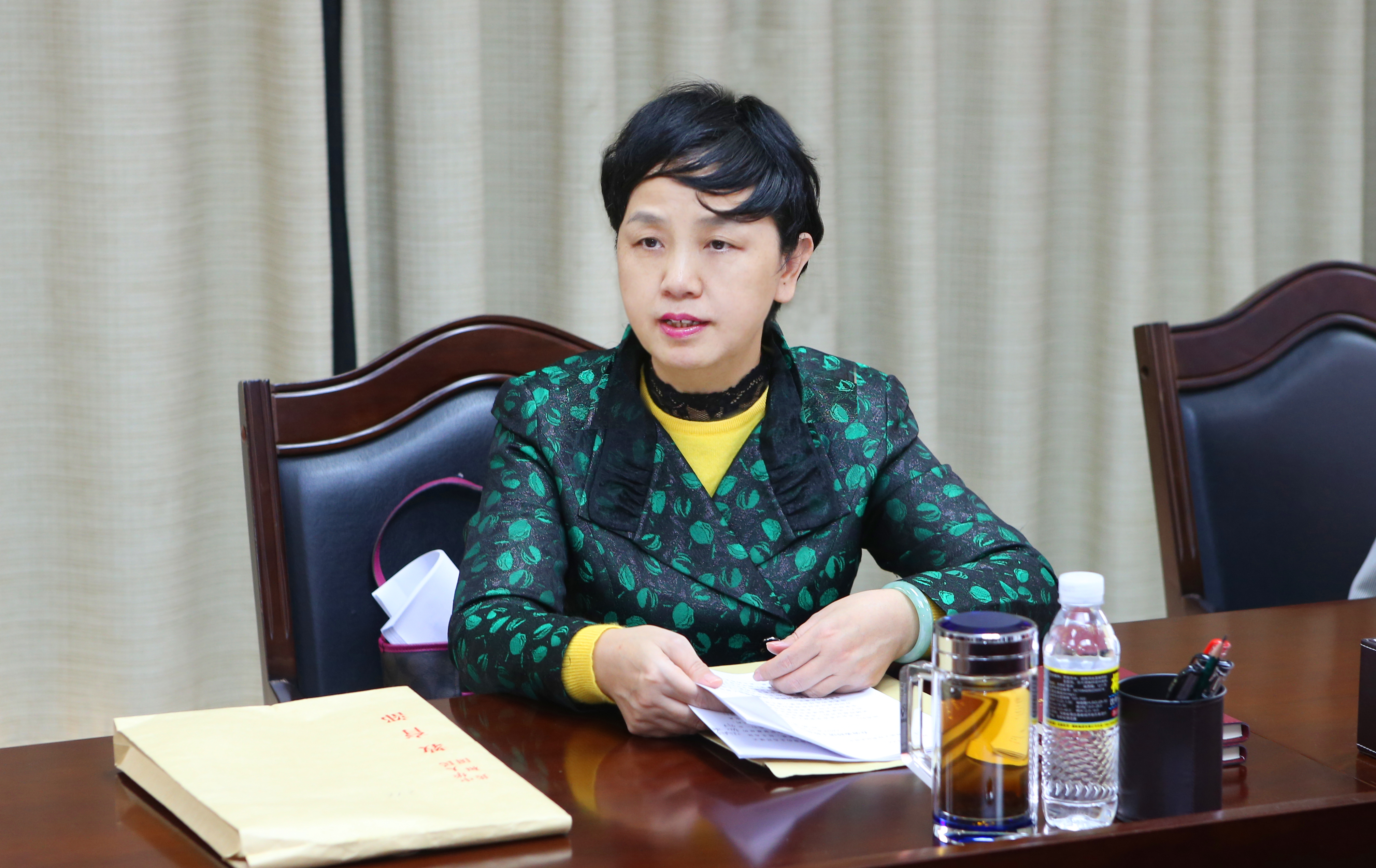 我校专题学习传达贯彻省委经济工作会议精神