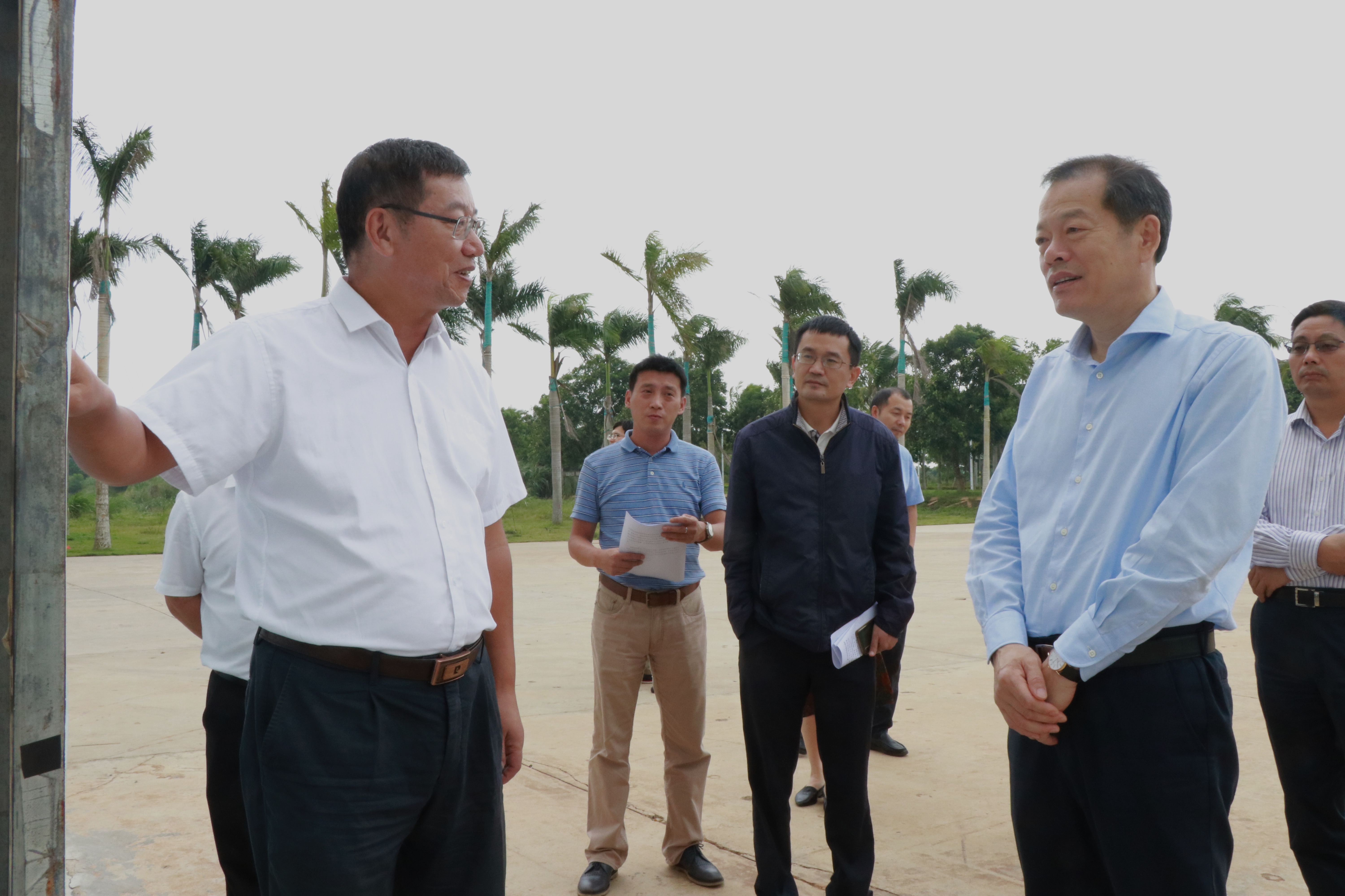 冯忠华副省长来校调研桂林洋校区二期项目征地工作