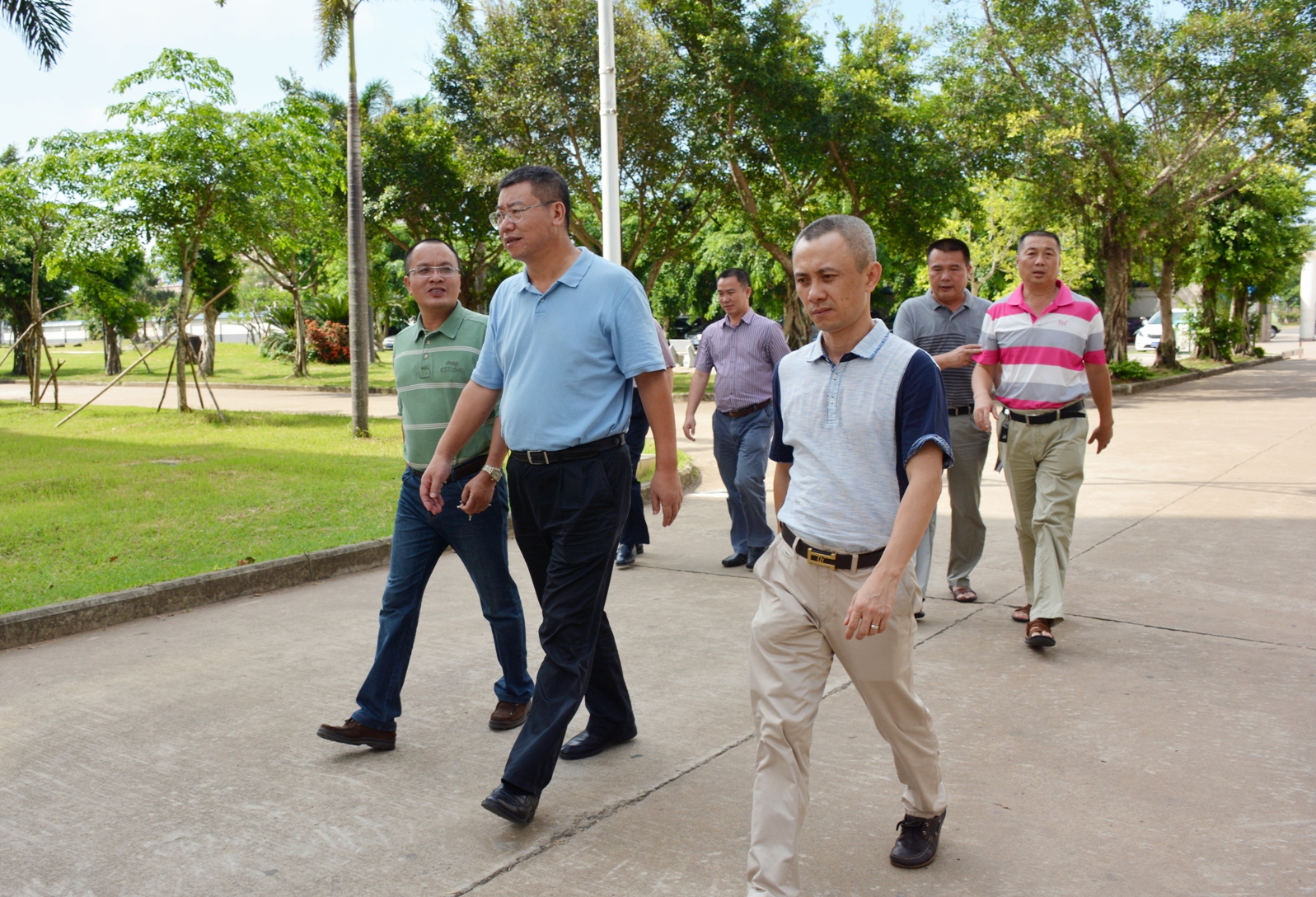 林强校长到附属中学检查指导工作