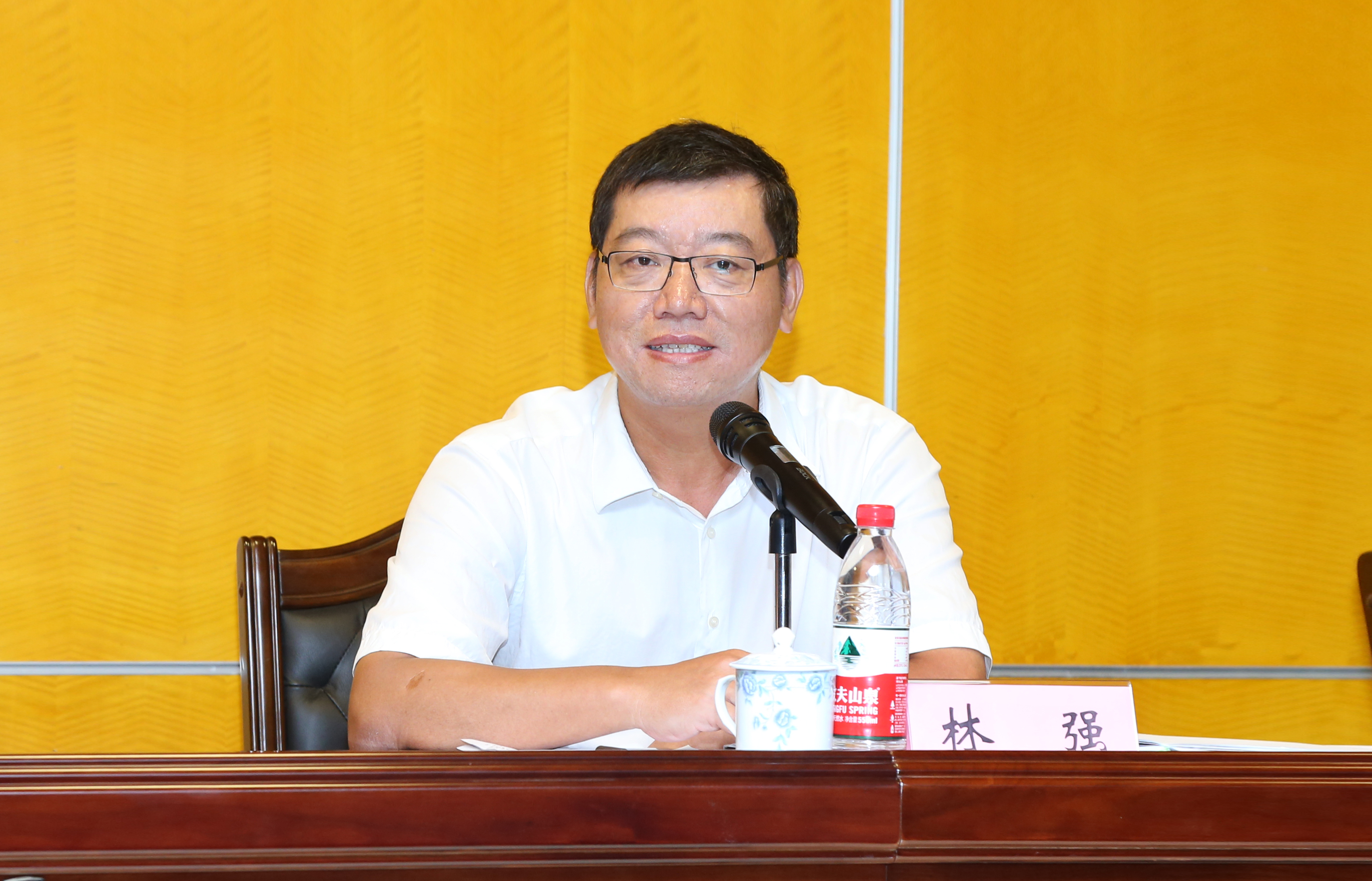 我校召开基层党组织书记抓基层党建工作现场述职评议大会