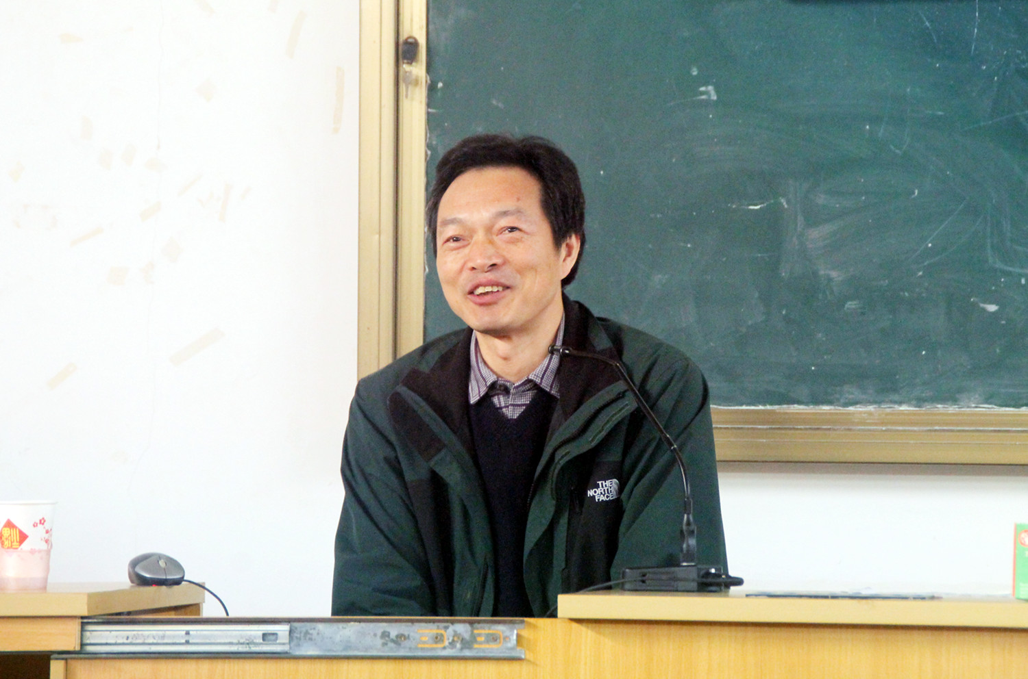 阅读推广人徐雁教授来我校讲学