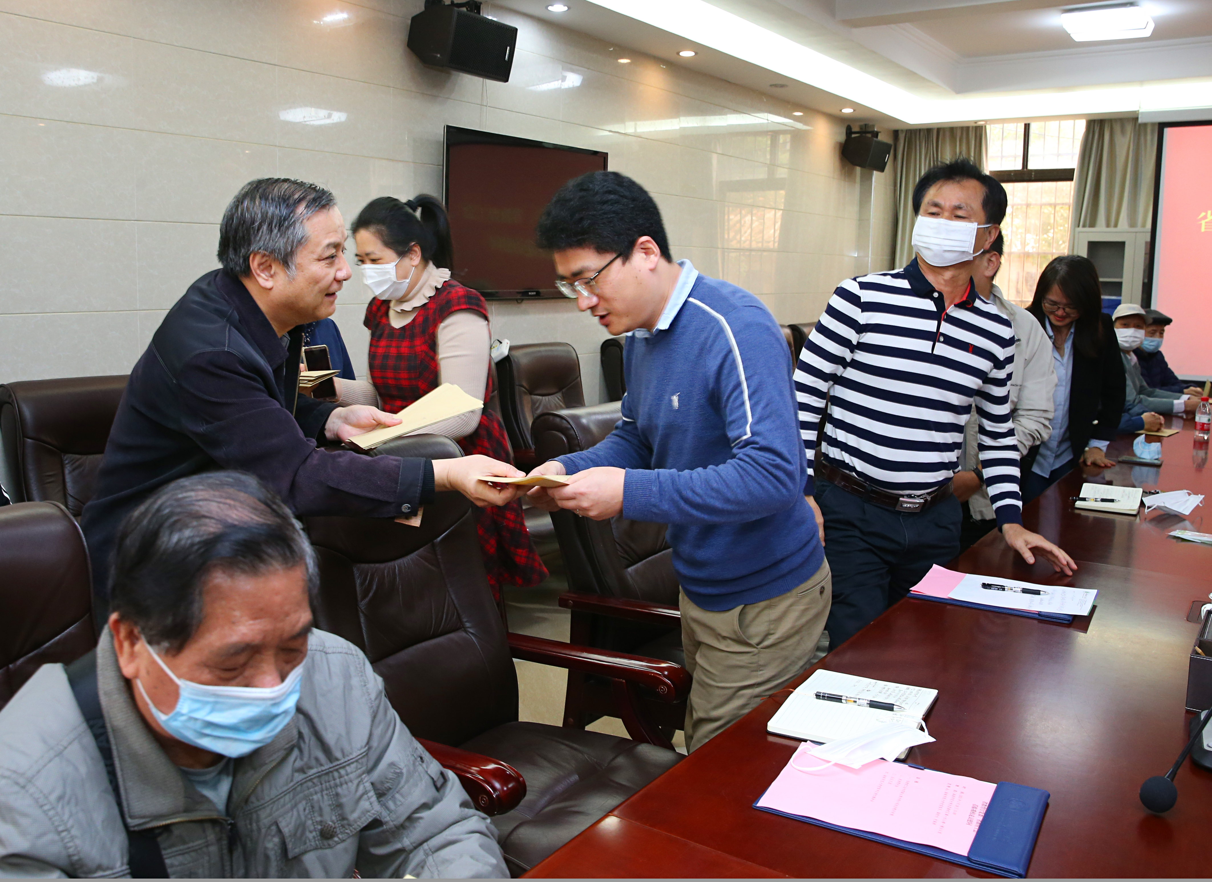 省教育厅党委、省教育工会到我校开展春节慰问活动