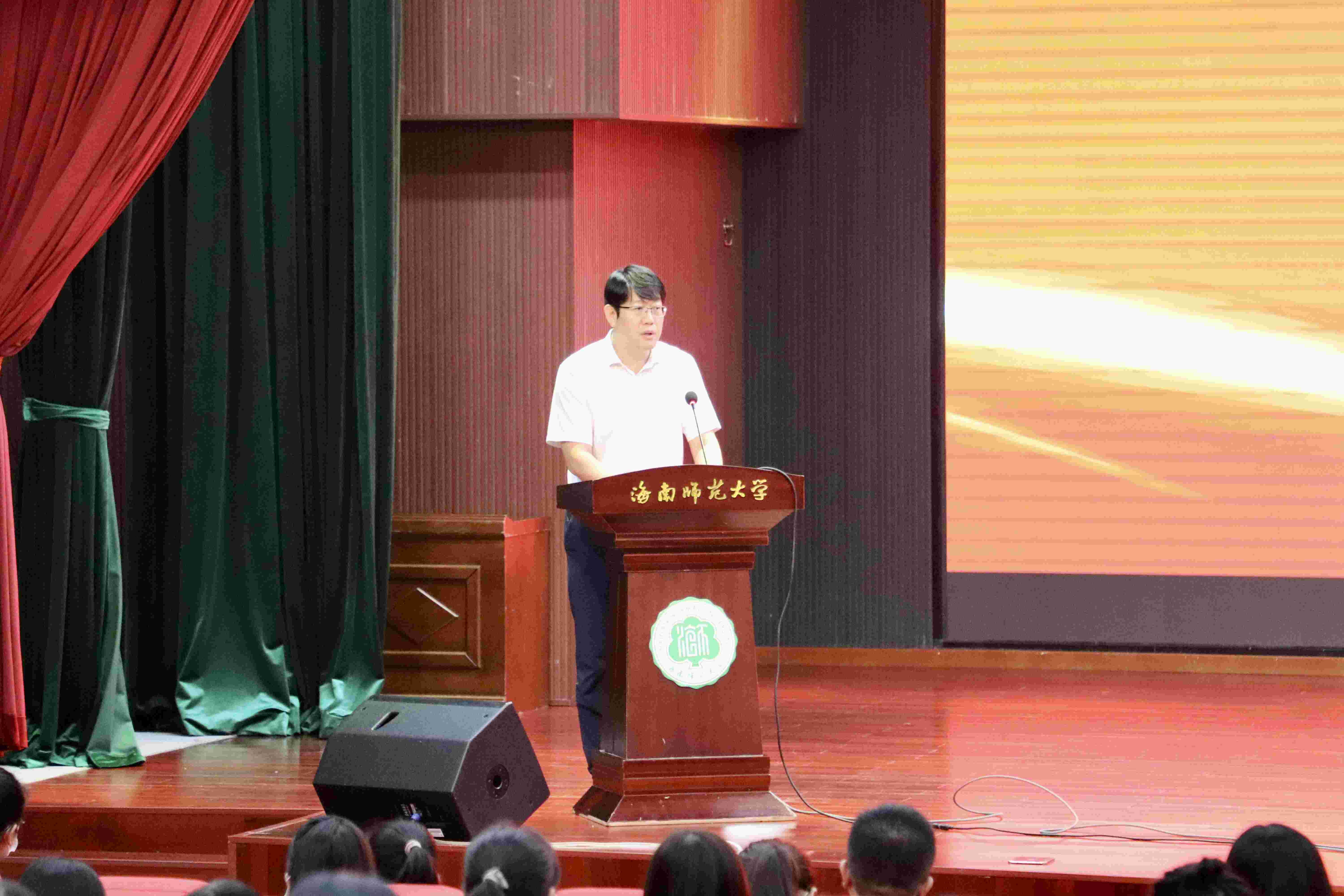 榕树青年理论宣讲团成立80名青年学生宣讲党的二十大精神