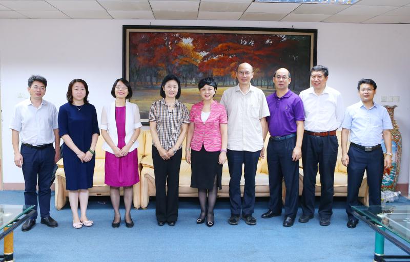 李红梅书记会见香港浸会大学副校长黄煜博士一行