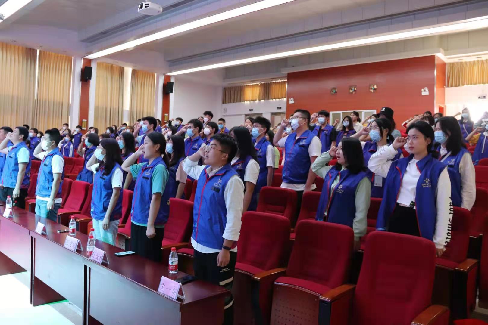 我校启动2021年“学雷锋志愿服务月”活动