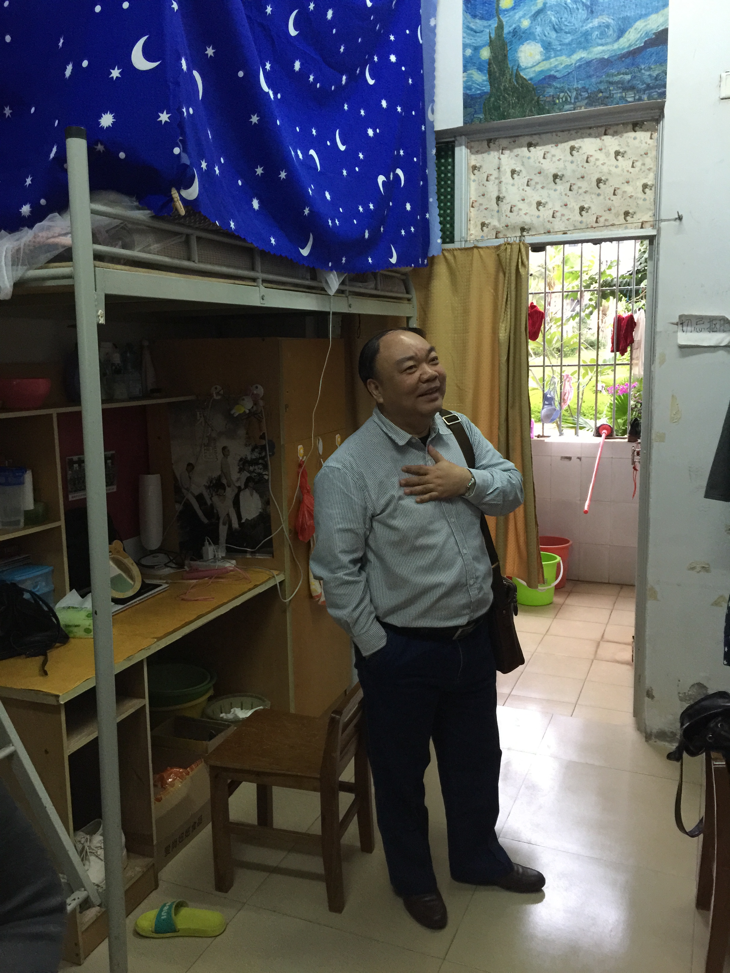 落实“双创” 从我做起――记外国语学院检查“双创”卫生工作