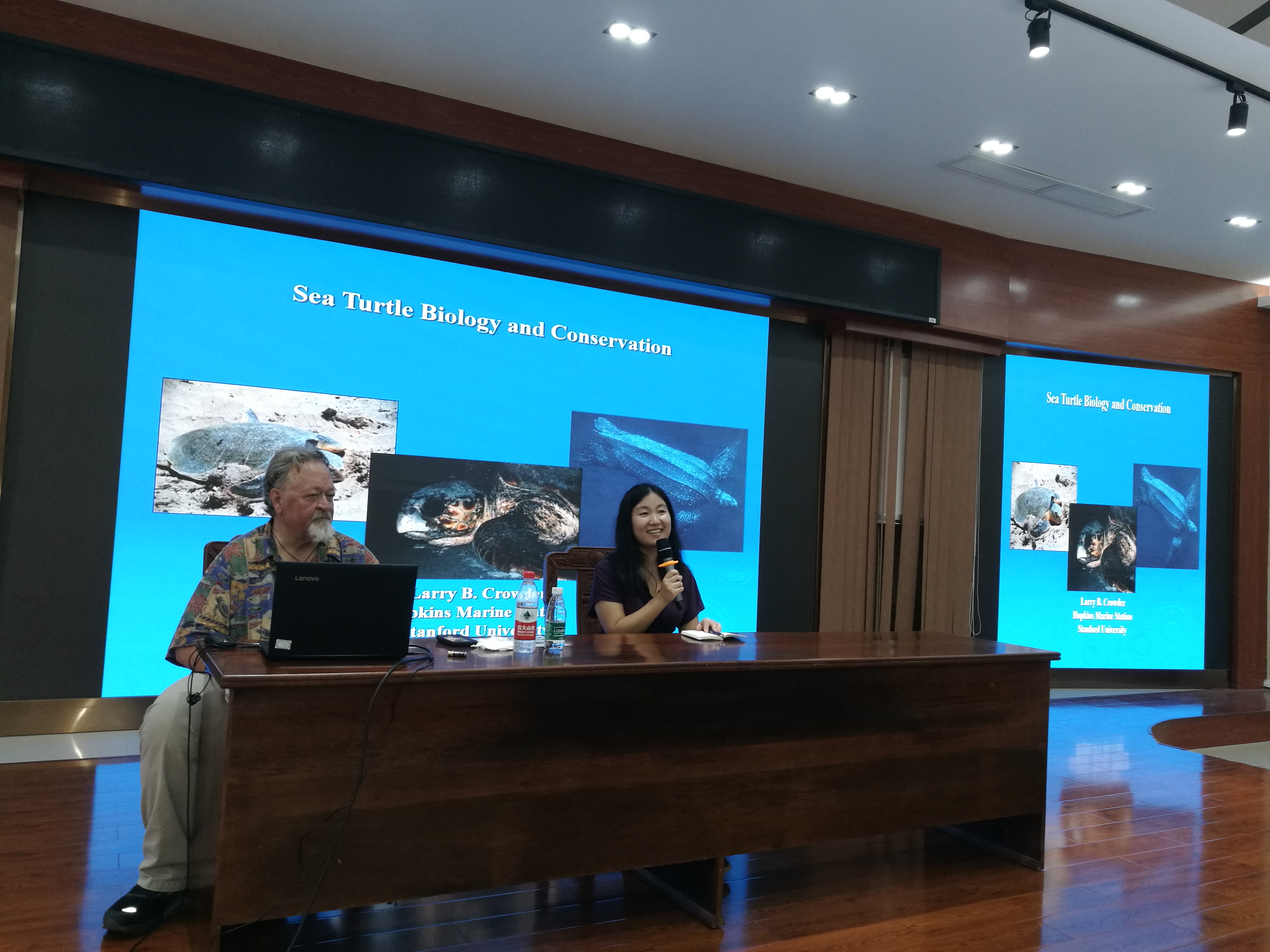 生命科学学院邀请斯坦福大学拉瑞.克劳德教授来我校讲学