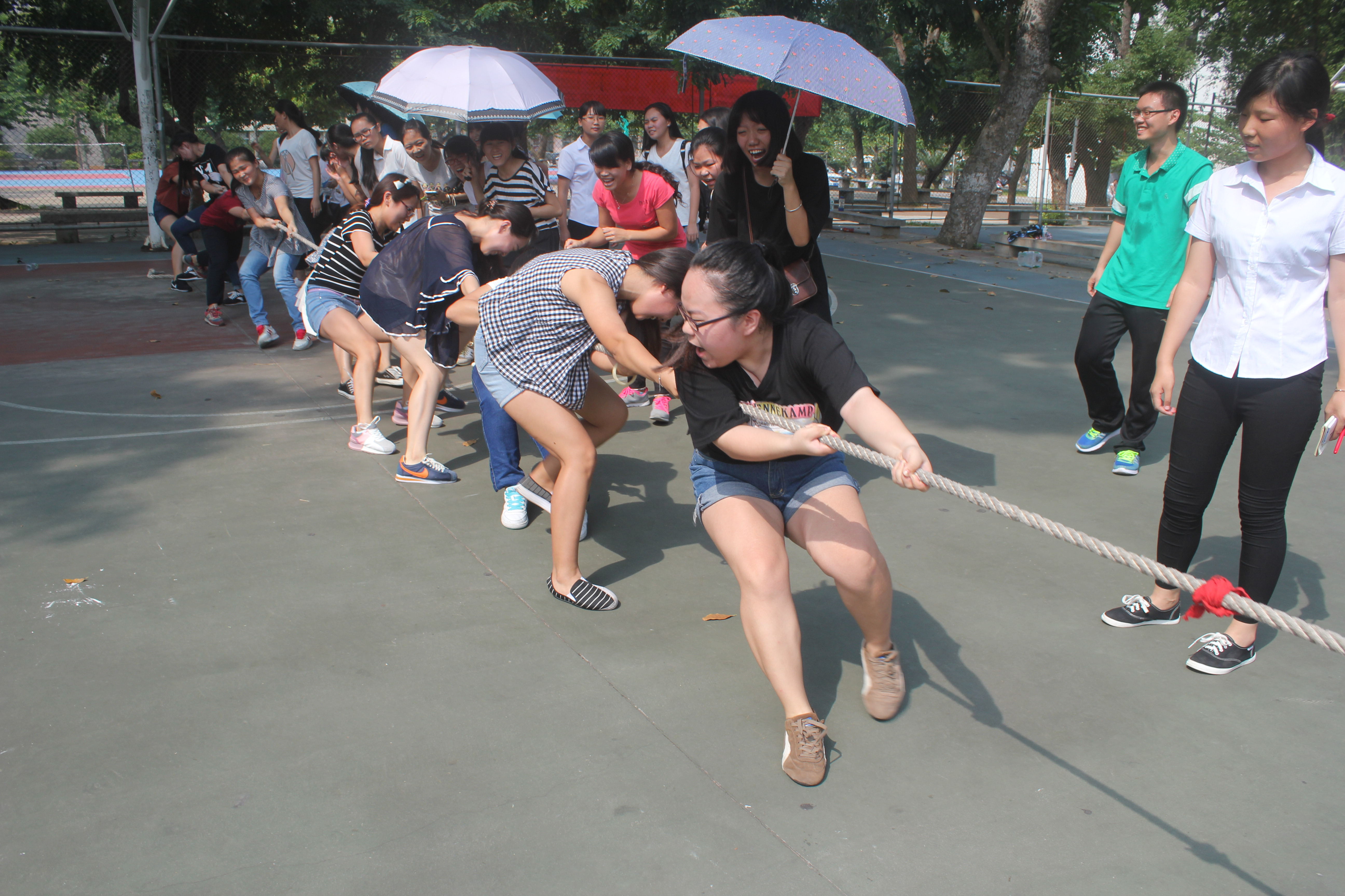 活力绽放，青春光彩――记2015级初教学院“迎新杯”第四场