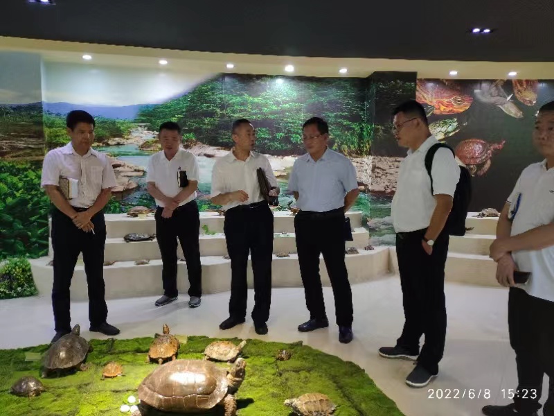 省总工会副主席张丙亮到我校调研史海涛劳模创新工作室