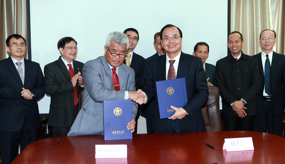 韩长日校长会见印尼西苏拉威西大学代表团