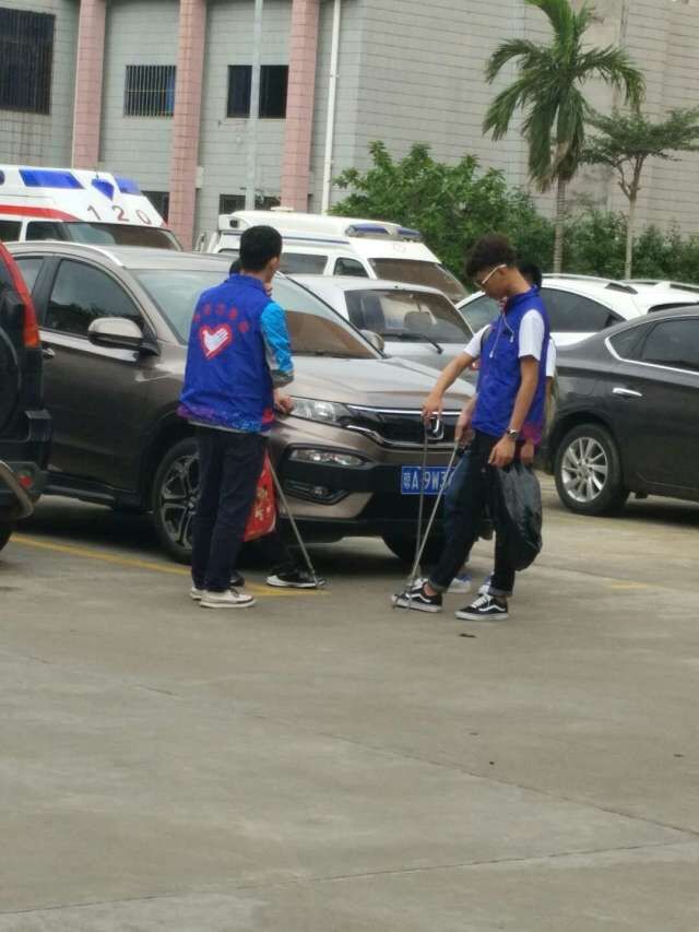 青年之声·情义暖暖夕阳红,爱洒省干疗养院 ——物理与电子工程学院慰问省干部疗养