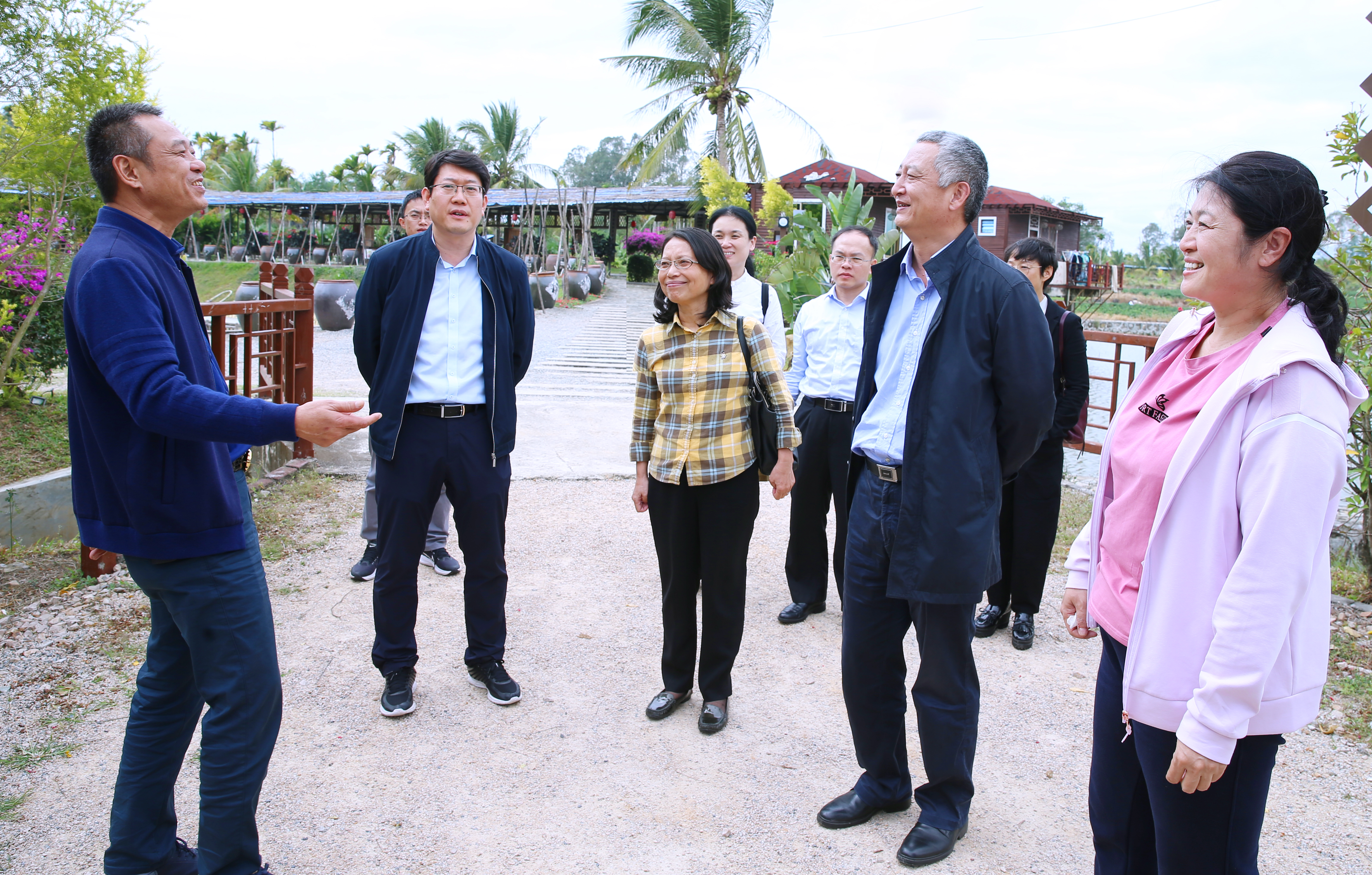 李湖赴三亚、陵水调研乡村振兴、校地共建及校友工作