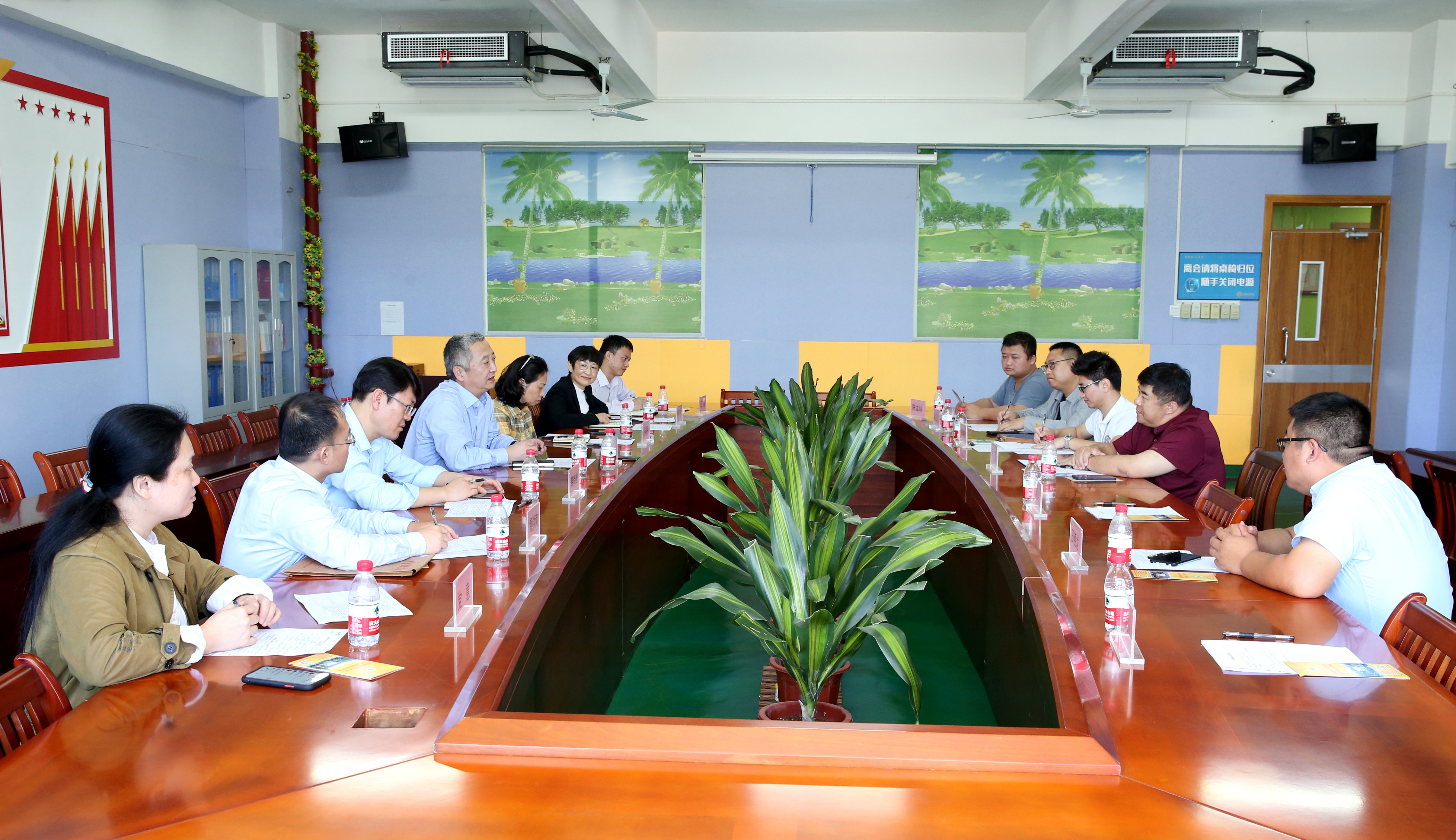 李湖赴三亚、陵水调研乡村振兴、校地共建及校友工作