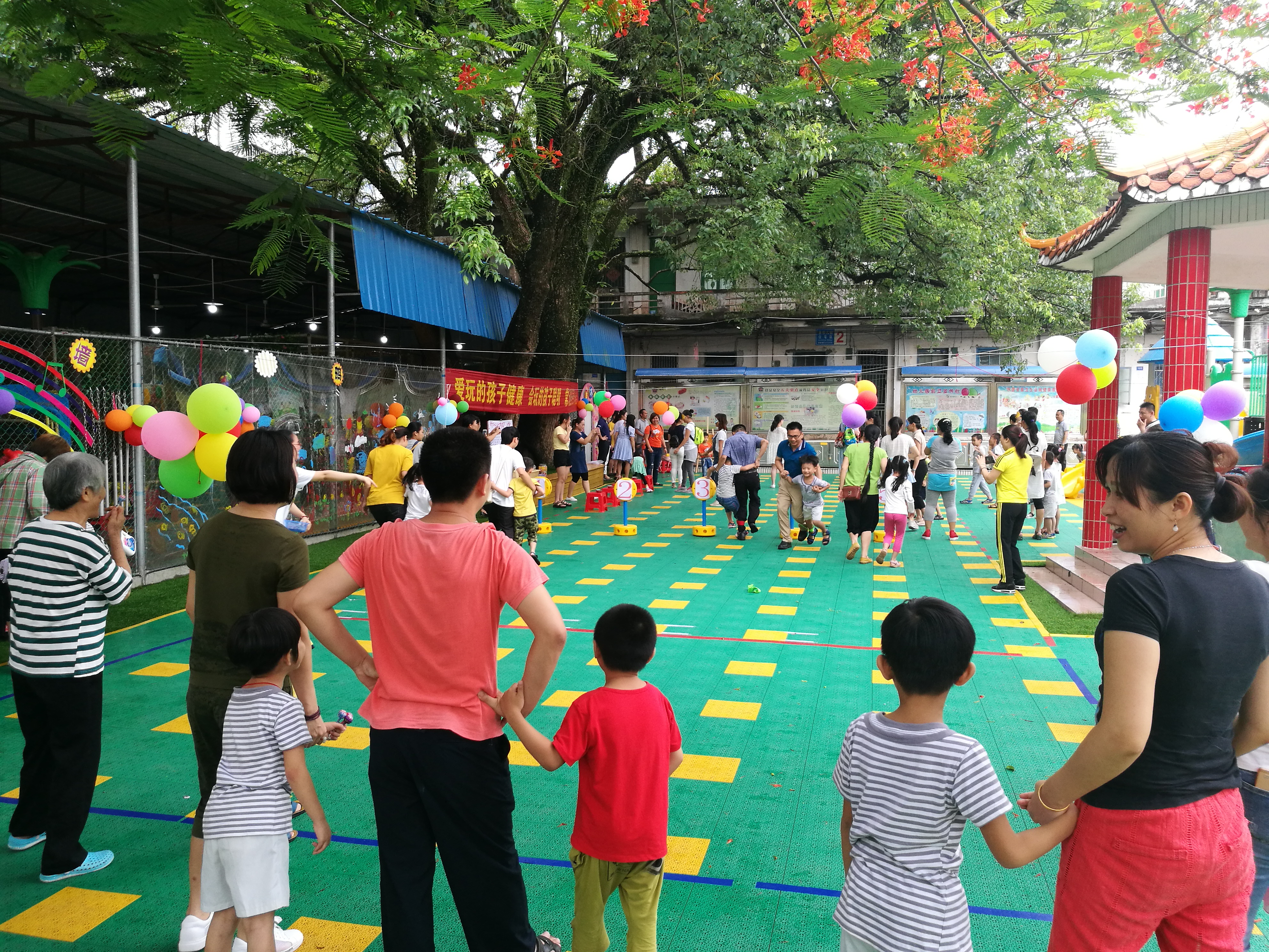 琼中县举办 “学前教育宣传月”启动仪式暨游戏主题宣传活动