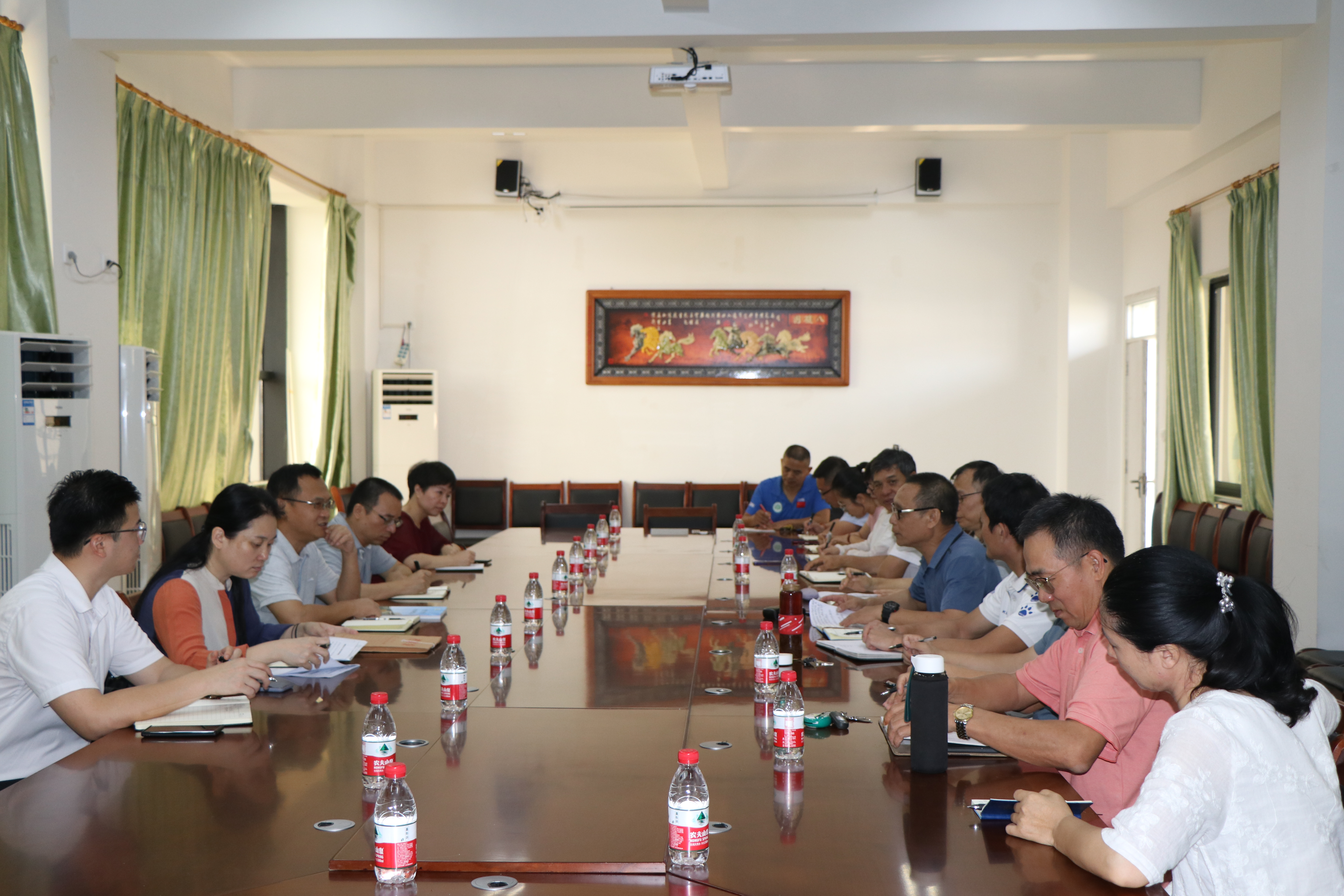 校领导到体育学院调研