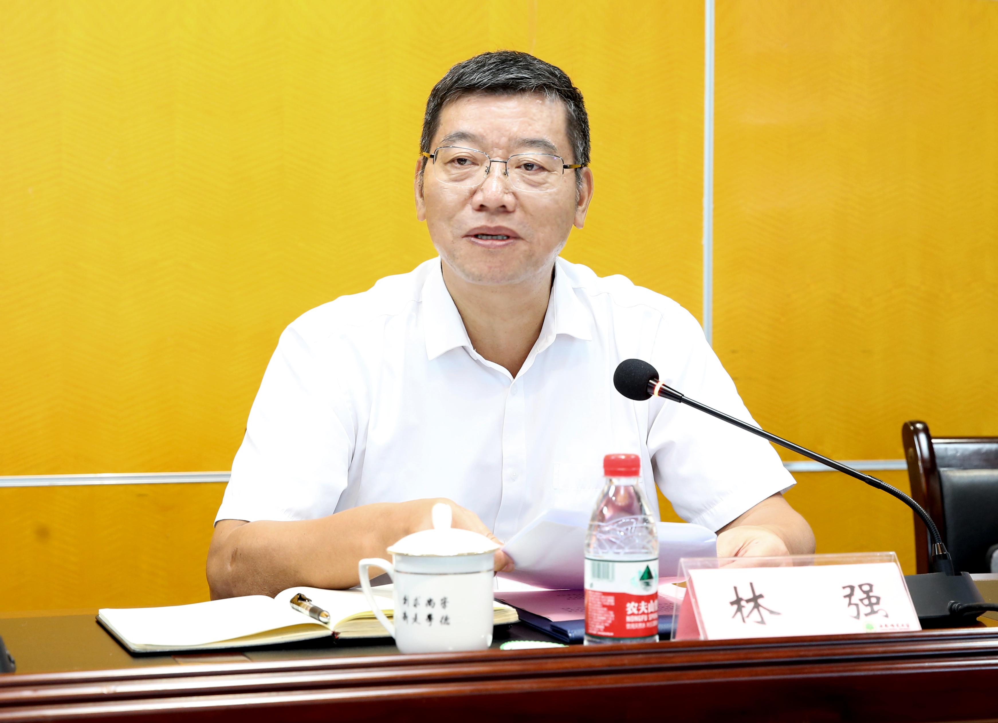 我校召开汉语言文学、生物科学专业二级认证专家意见反馈会