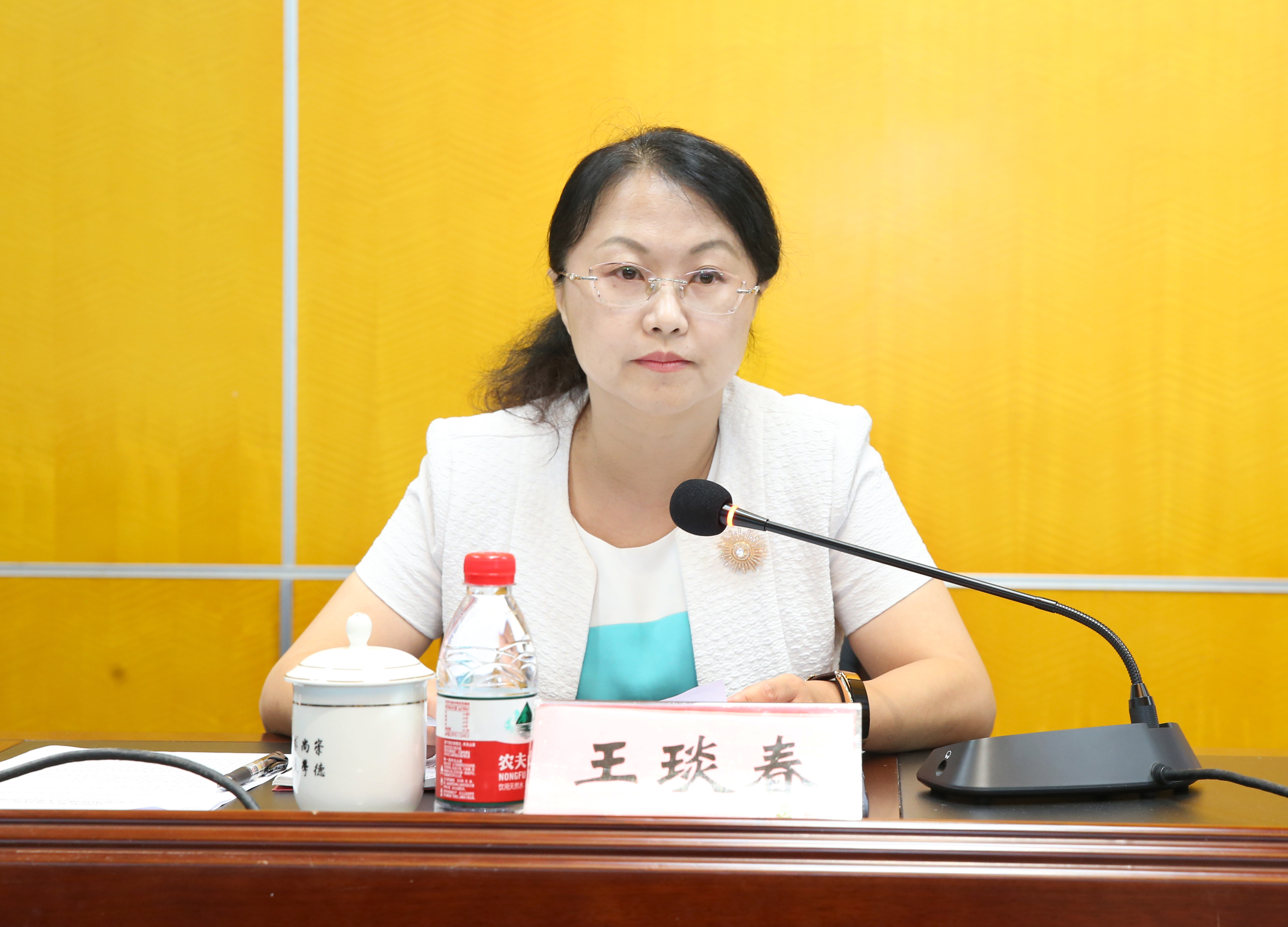 我校召开汉语言文学、生物科学专业二级认证专家意见反馈会