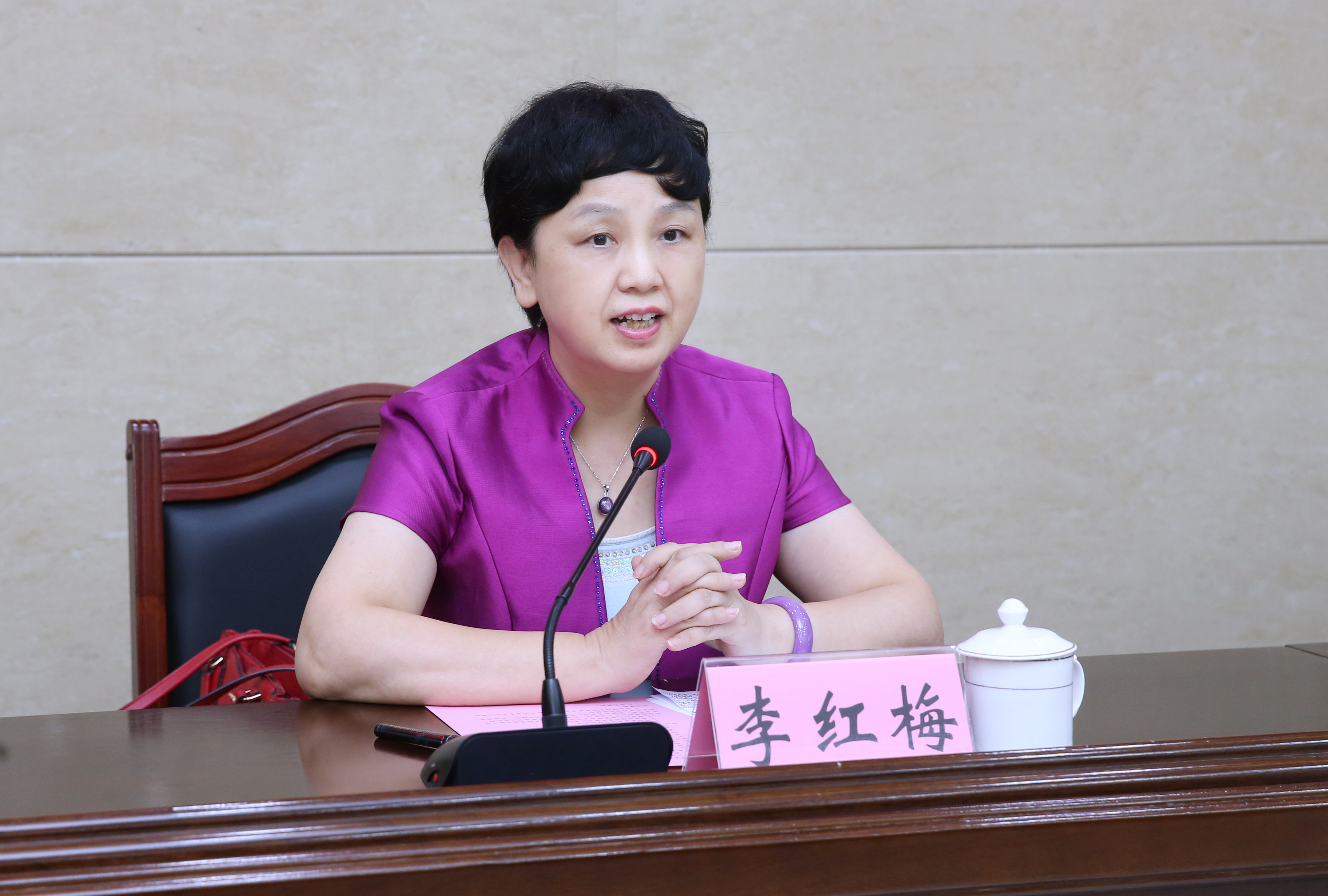 我校与定安县教育局签约托管定安县平和思源实验学校