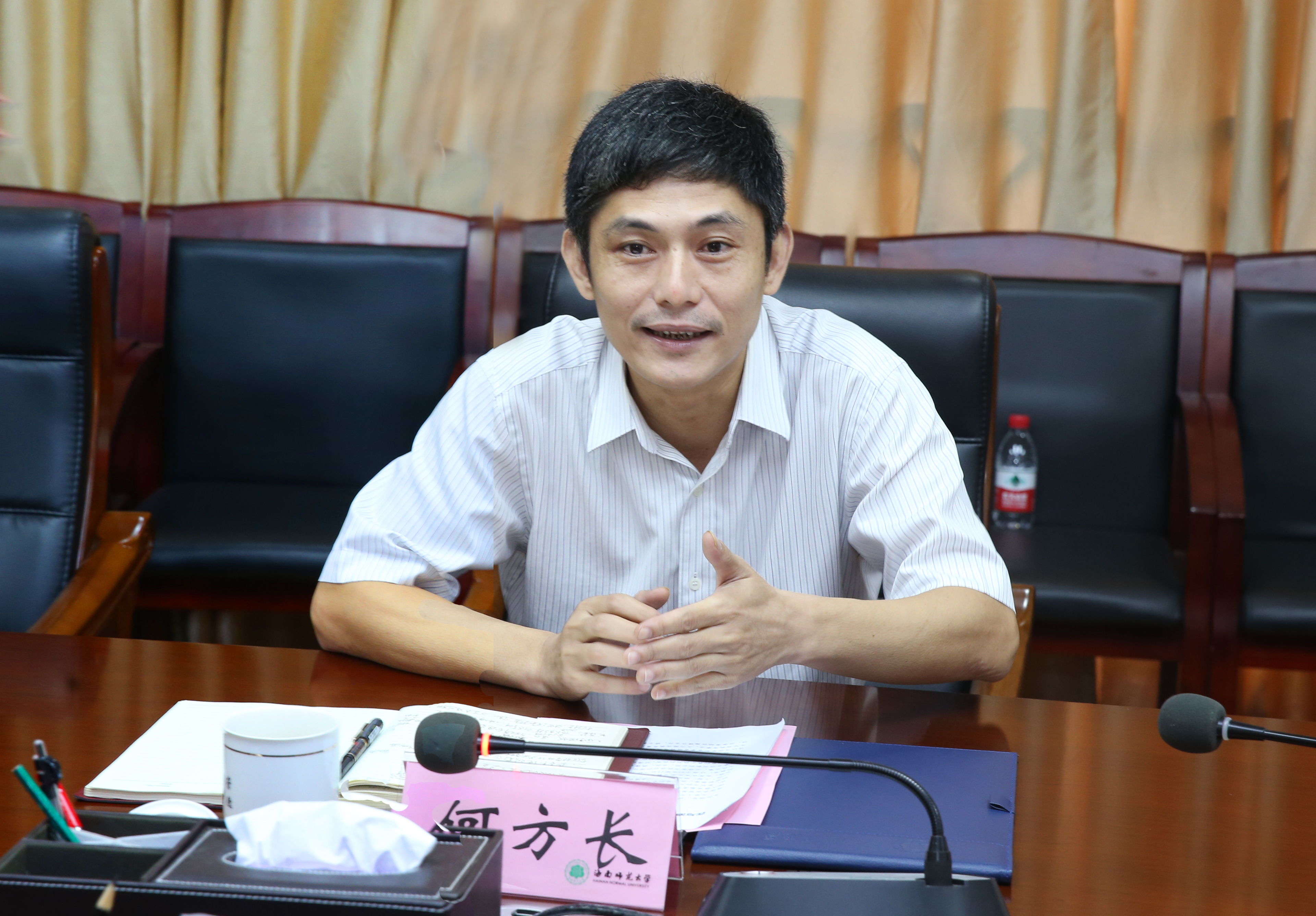 我校与白沙黎族自治县教育局签订合作办学协议