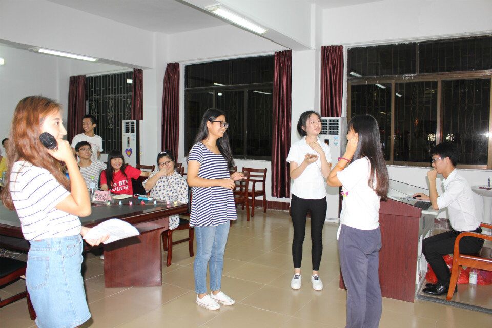 与心灵相约，与健康同行――记物理与电子工程学院模拟心理咨询室活动 