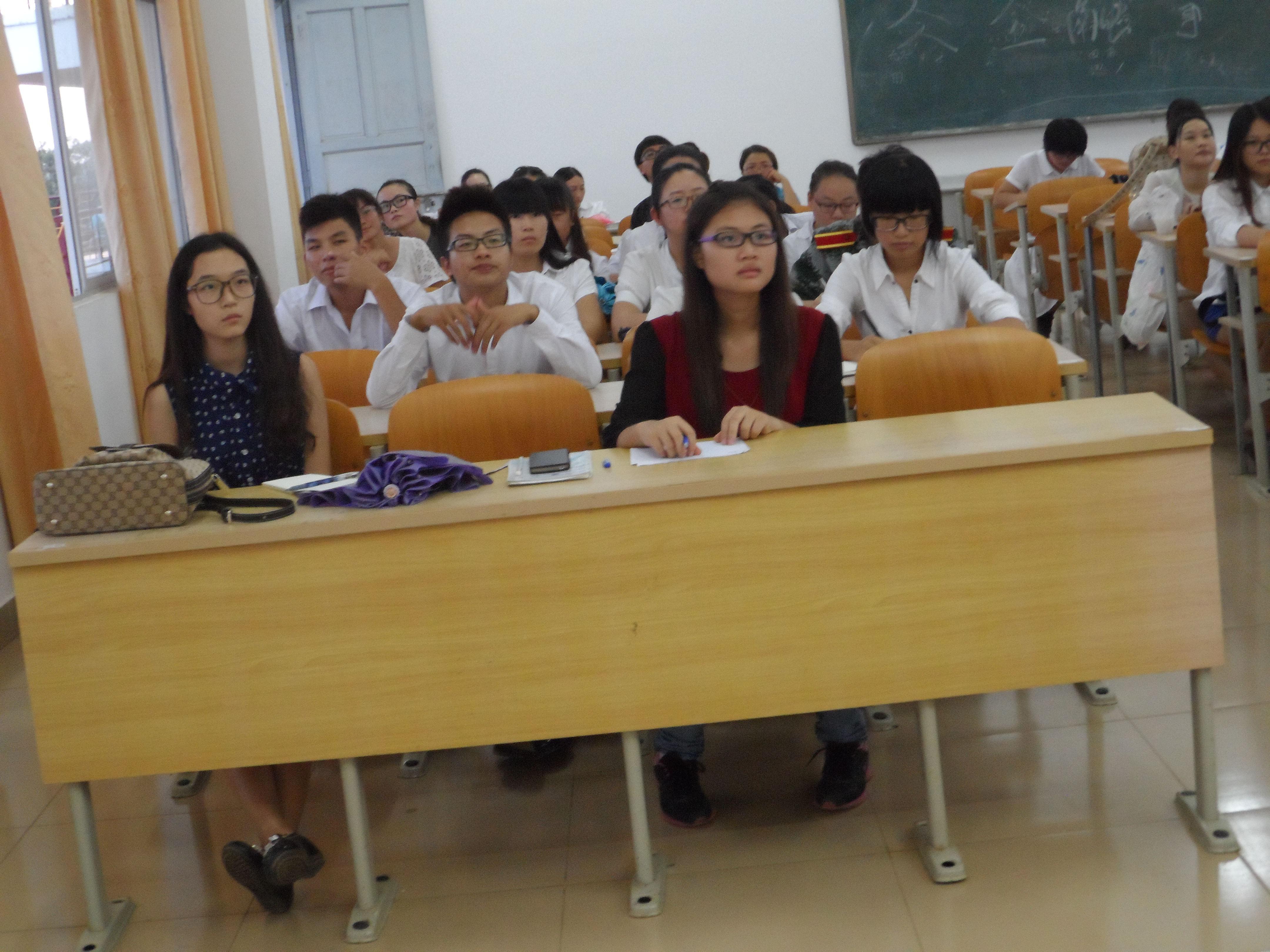 跨时代的精神传承——记教育科学学院学习习总书记讲话精神 
