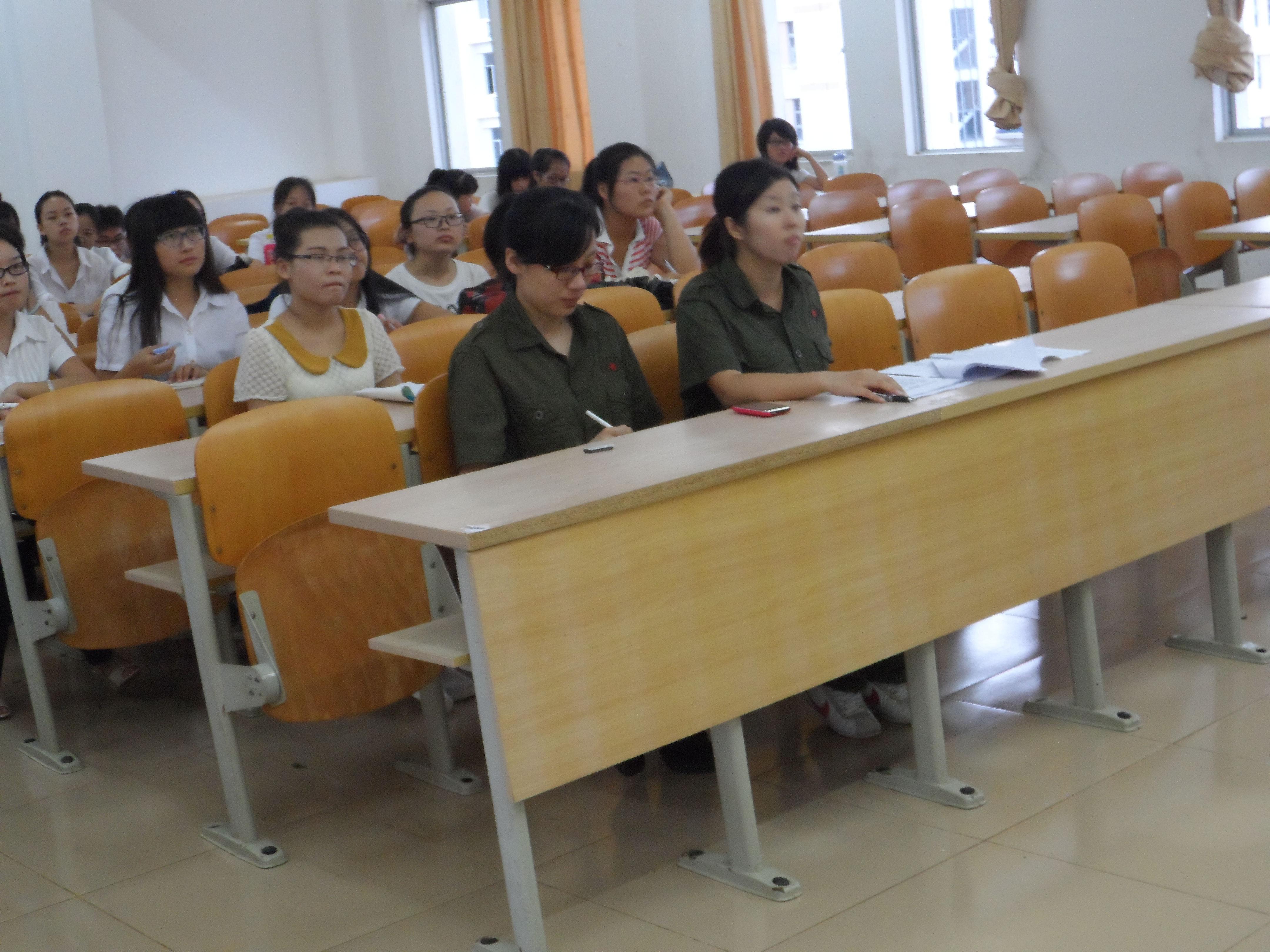跨时代的精神传承——记教育科学学院学习习总书记讲话精神 