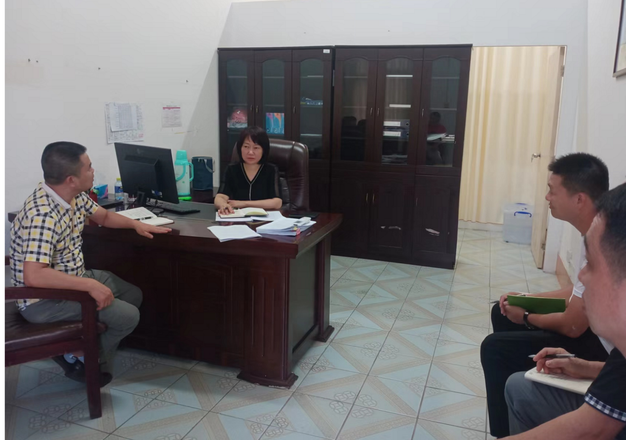 校领导主持召开防风防汛工作会议