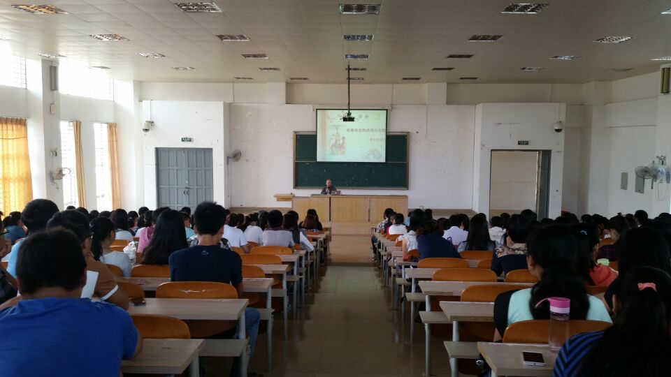 乾隆统治的成功与失败――记文学院张宏杰博士演讲