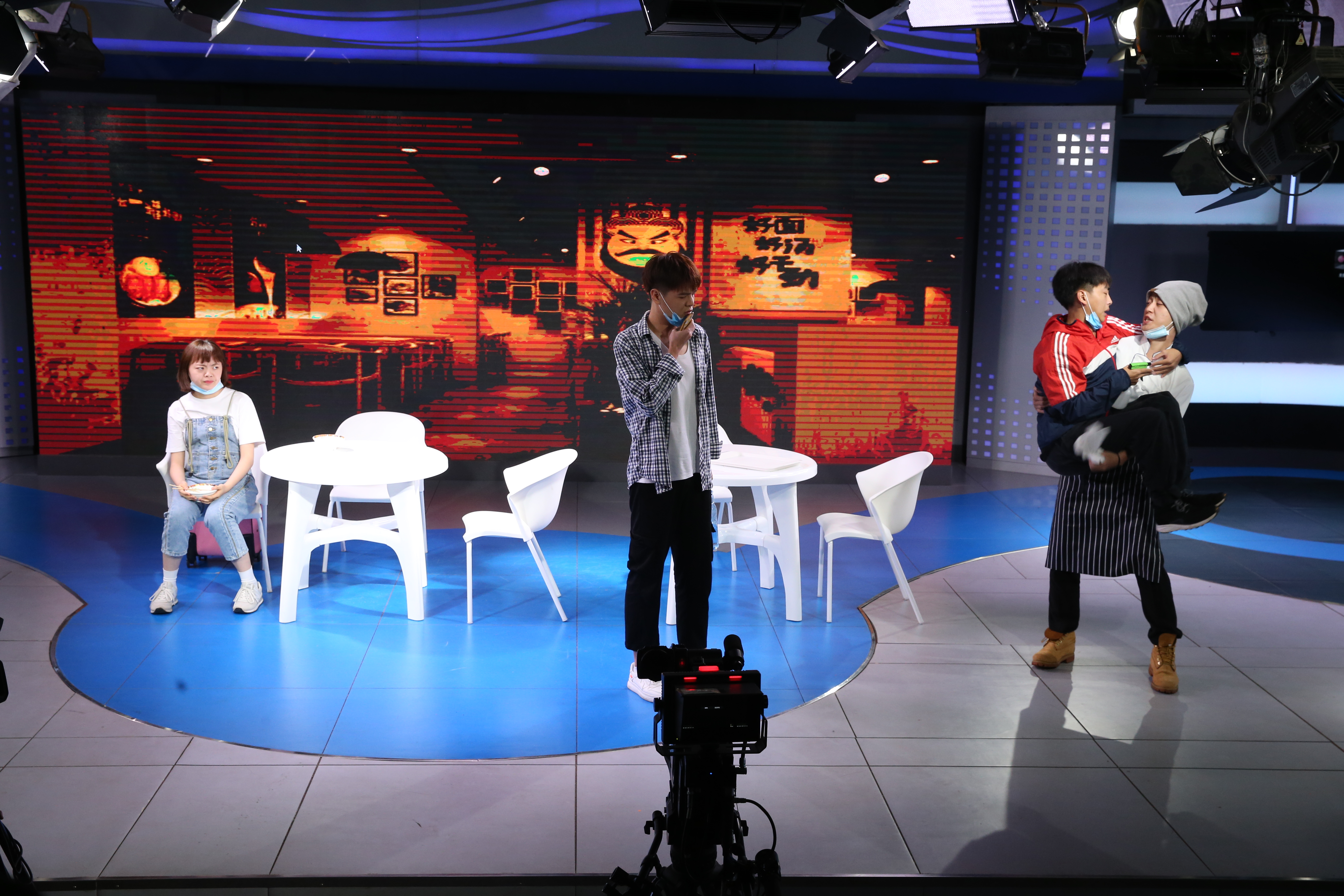 省委常委、宣传部长肖莺子来我校调研