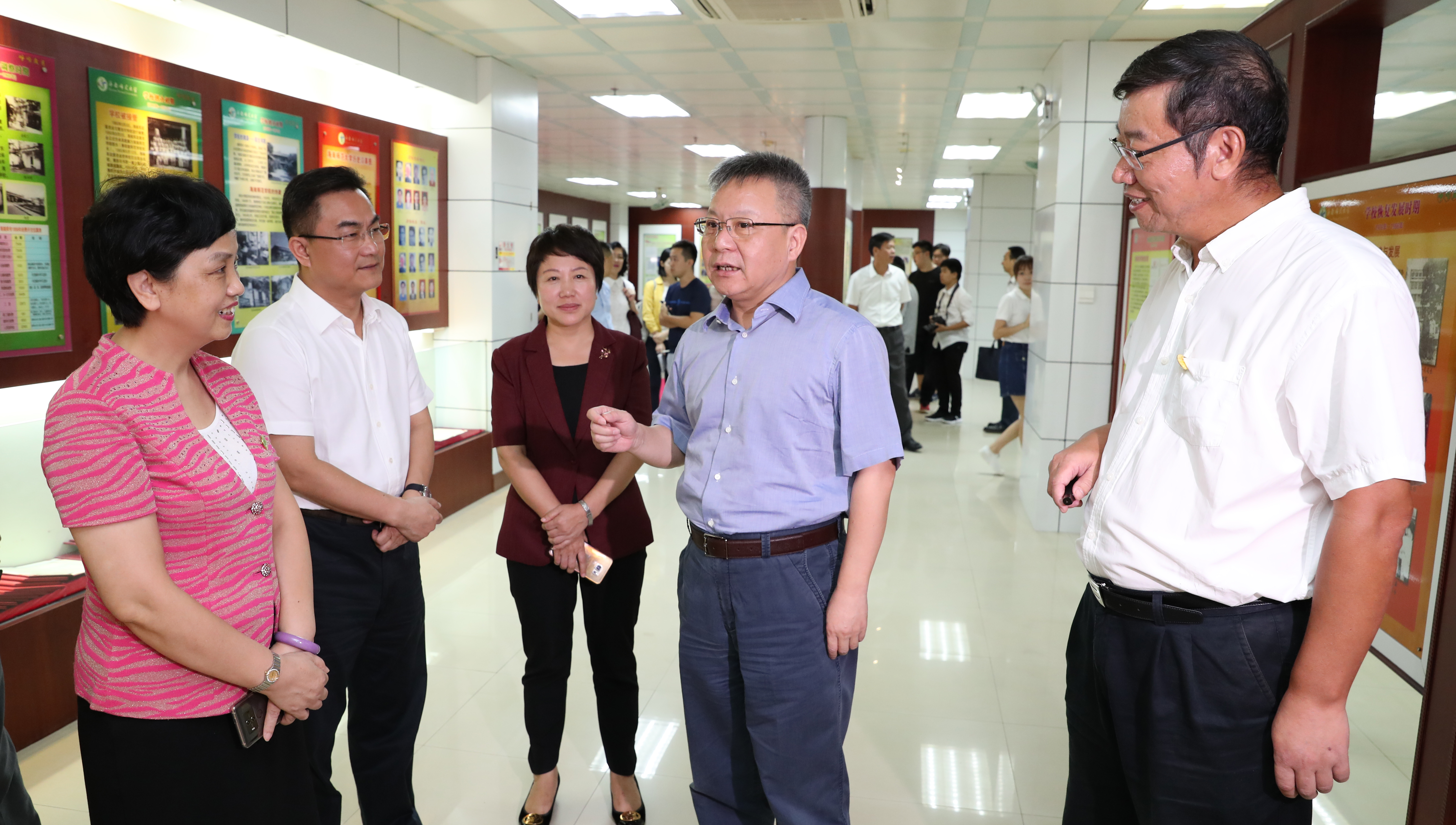 省长沈晓明来校调研寄语海师：聚焦教师教育主业，未来大有作为