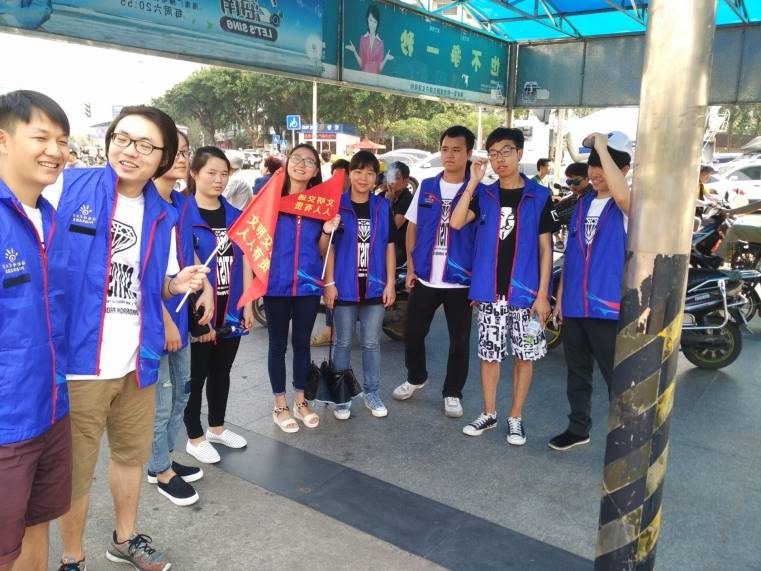 助人为乐,心存甘甜―记2014级统计班文明志愿主题团日活动