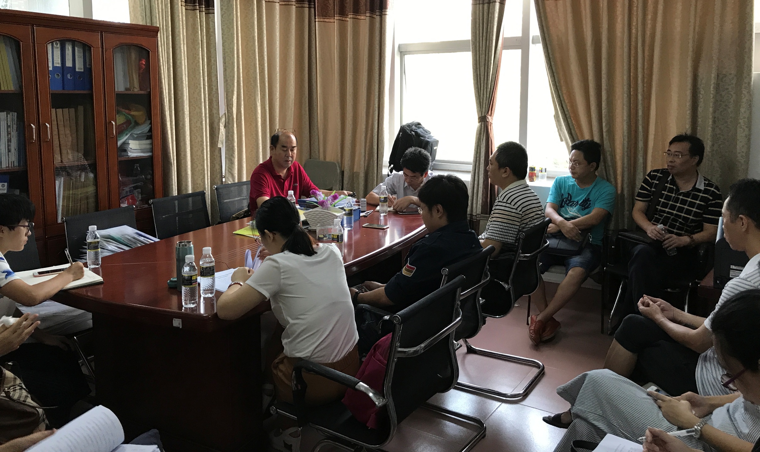 各单位传达学习学校第一次党代会精神