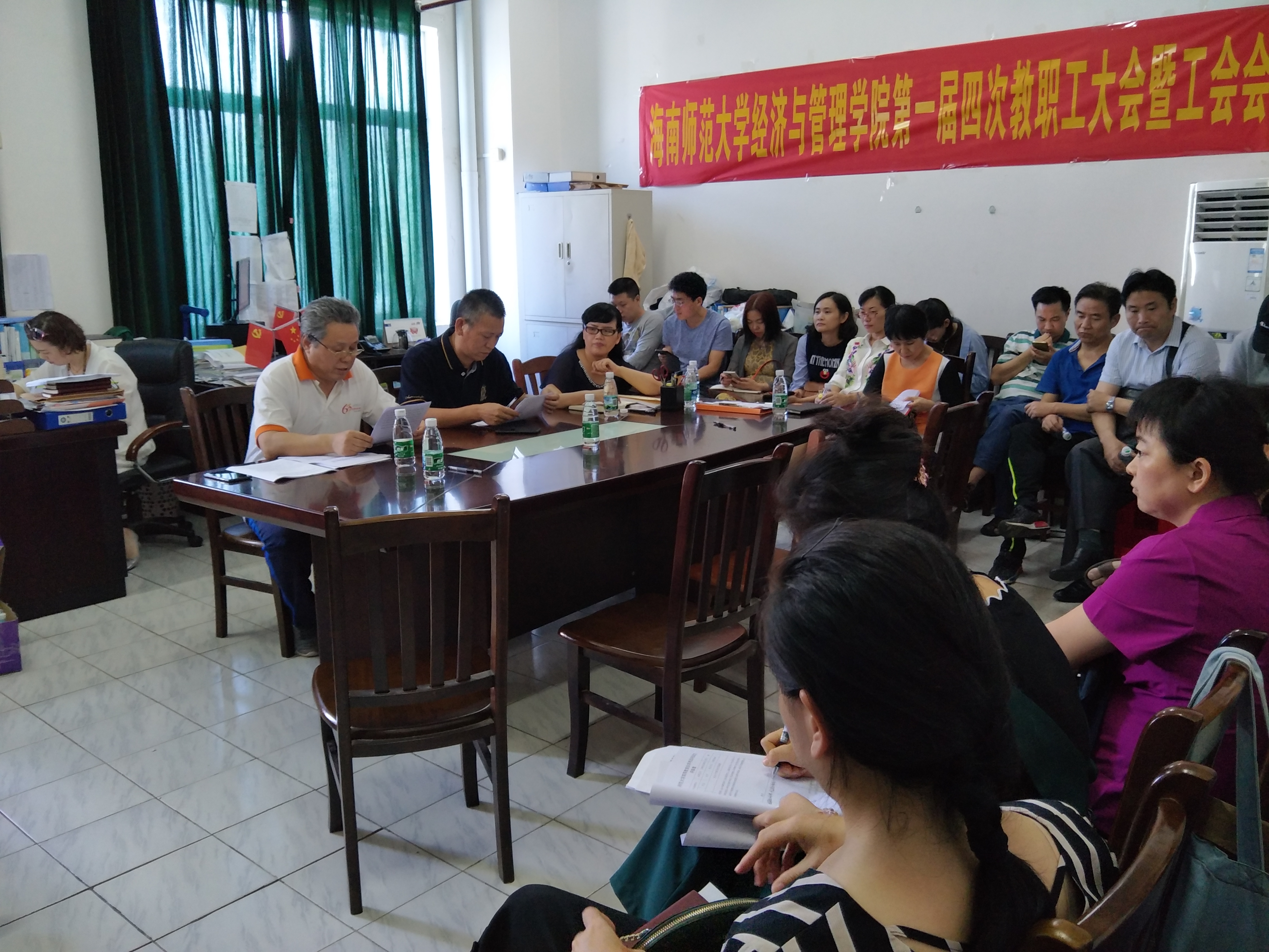 【学习两会精神】各学院掀起学习全国两会精神热潮