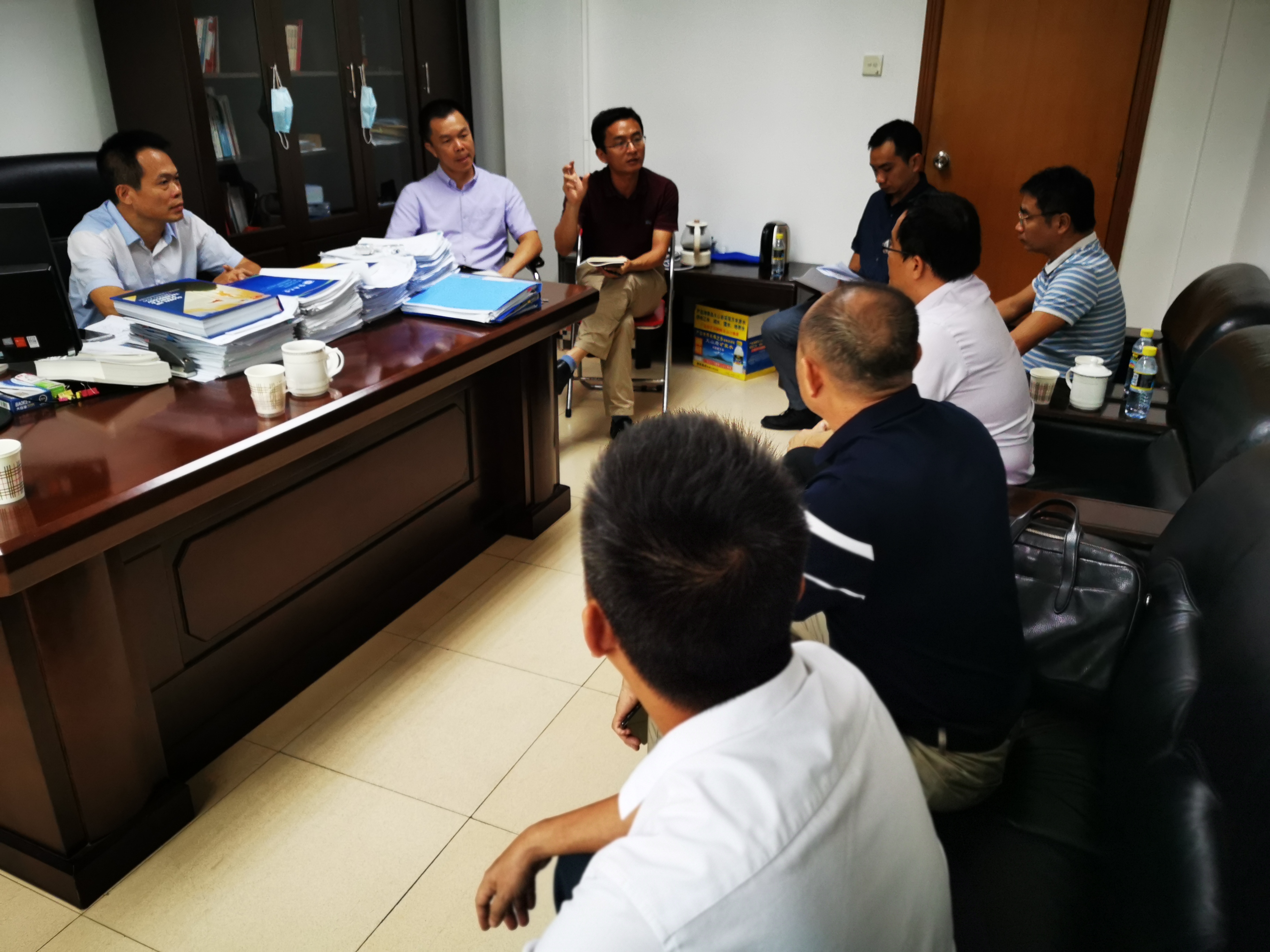 我校经济与管理学院与海南省就业局共商学生就业问题