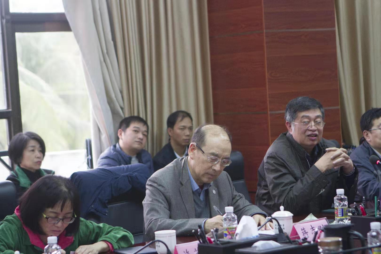 热带岛屿生态学教育部重点实验室学术委员会会议在我校召开