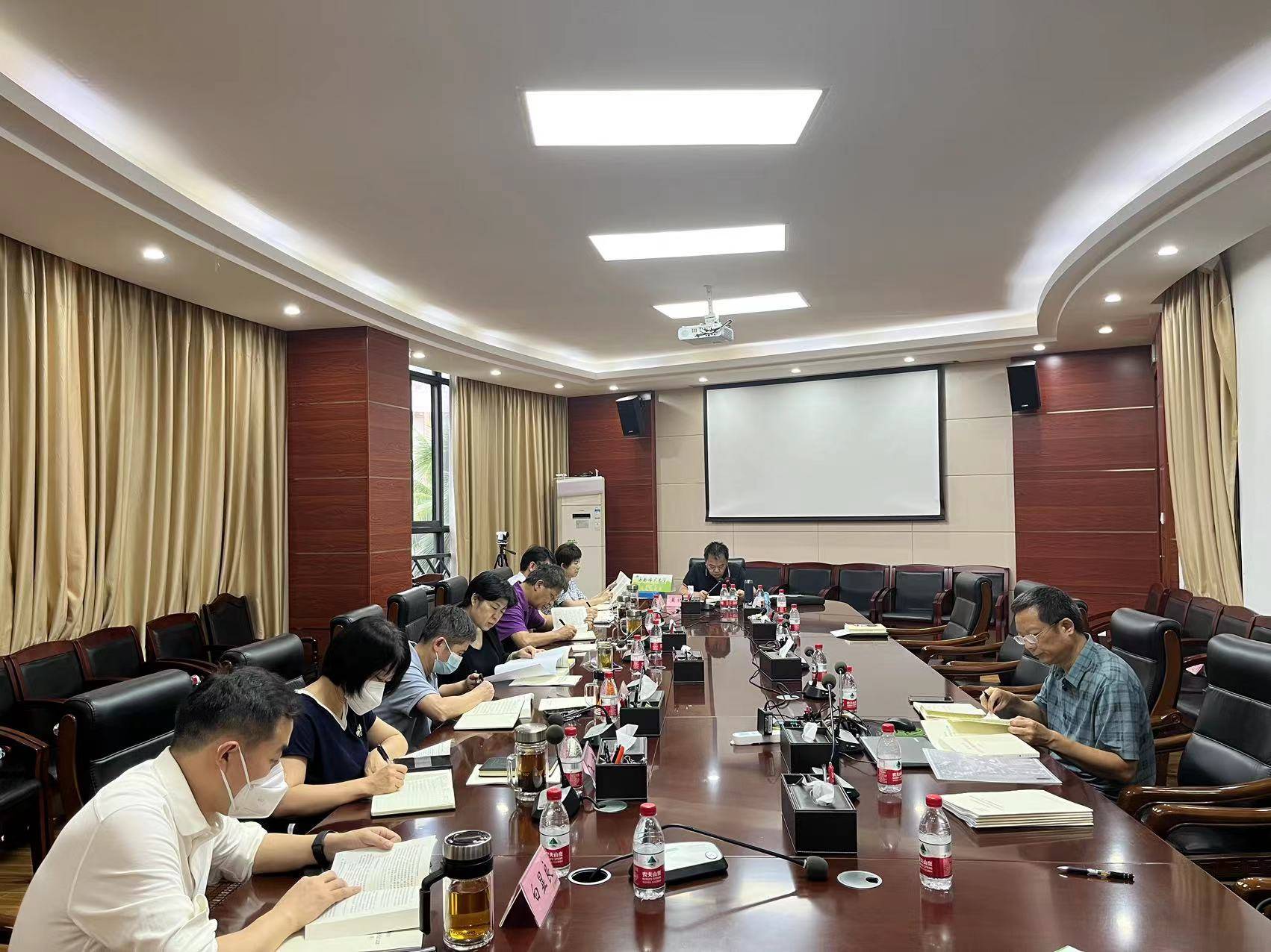 我校党委主题教育读书班开展“实施科教兴国战略，强化现代化建设人才支撑，推动学校高质量发展”专题学习