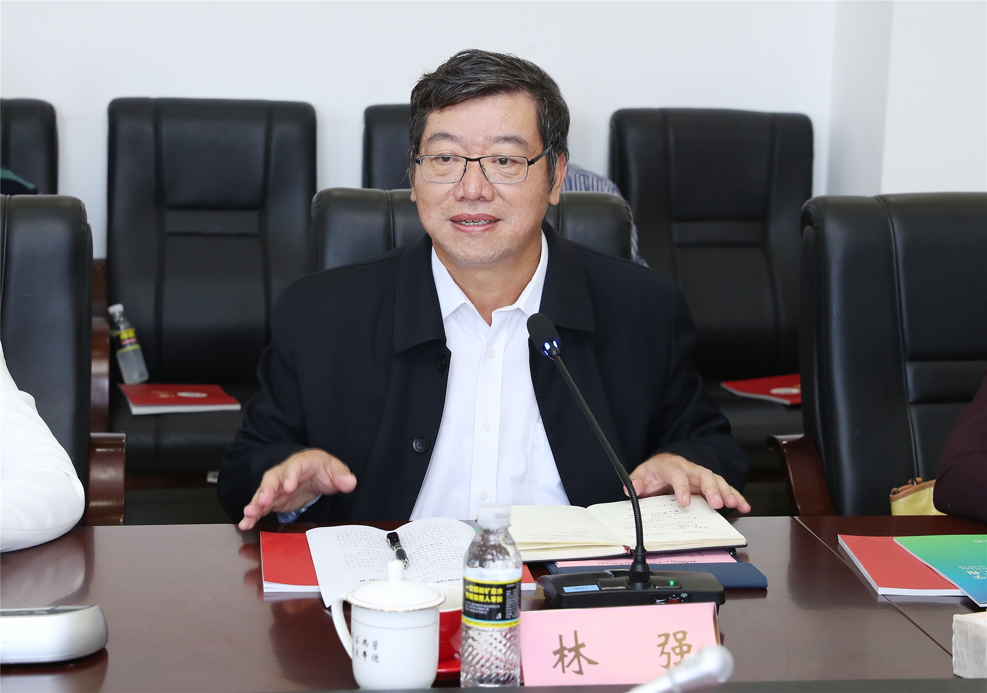 教育部教师工作司司长任友群来我校调研