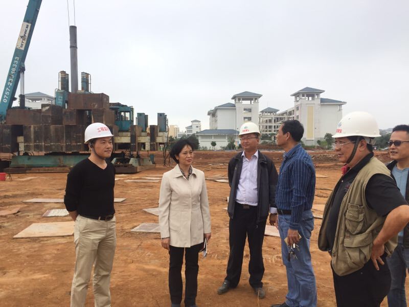 校领导到桂林洋校区检查项目建设情况