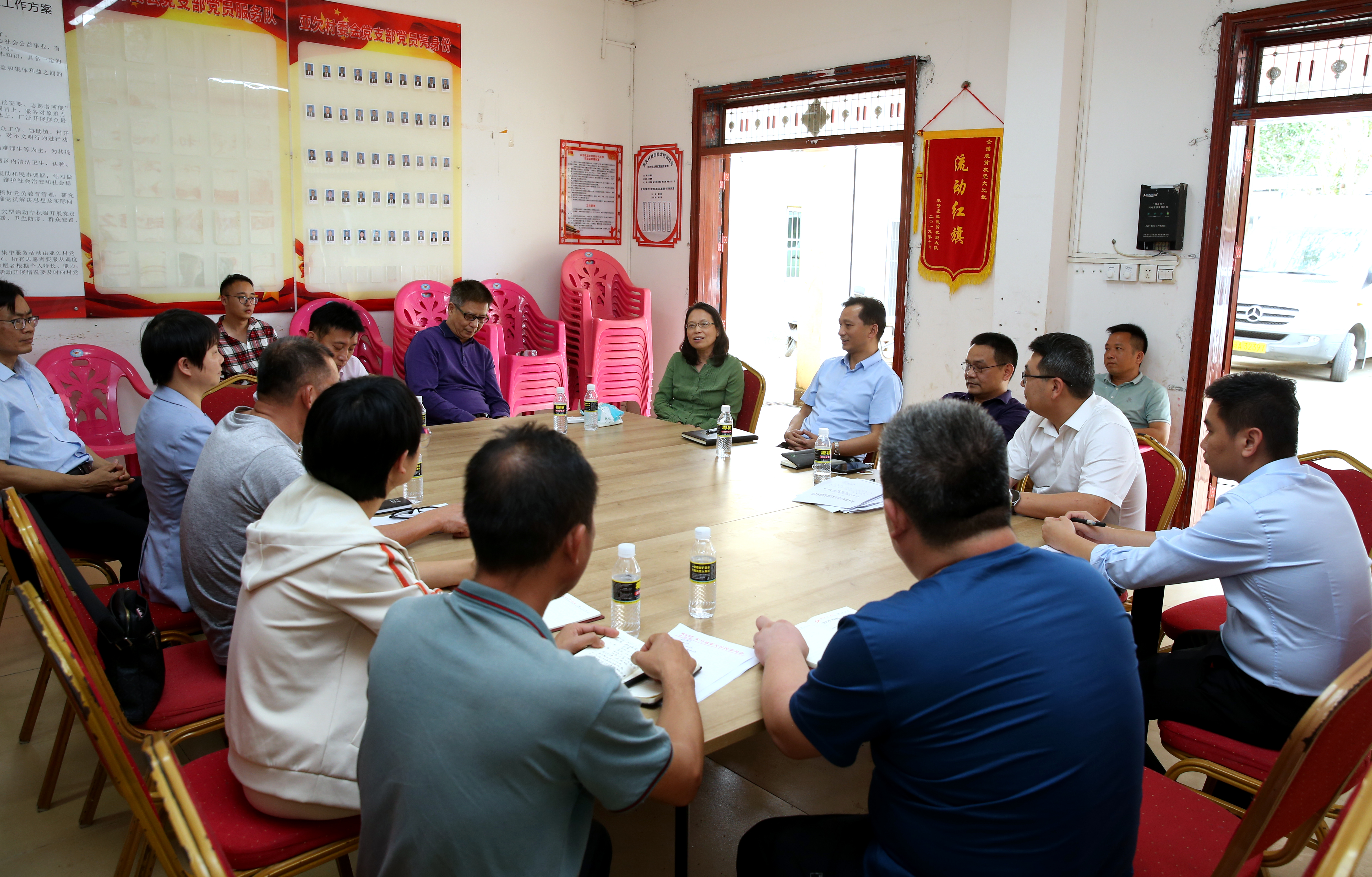 校领导到陵水调研乡村振兴等工作