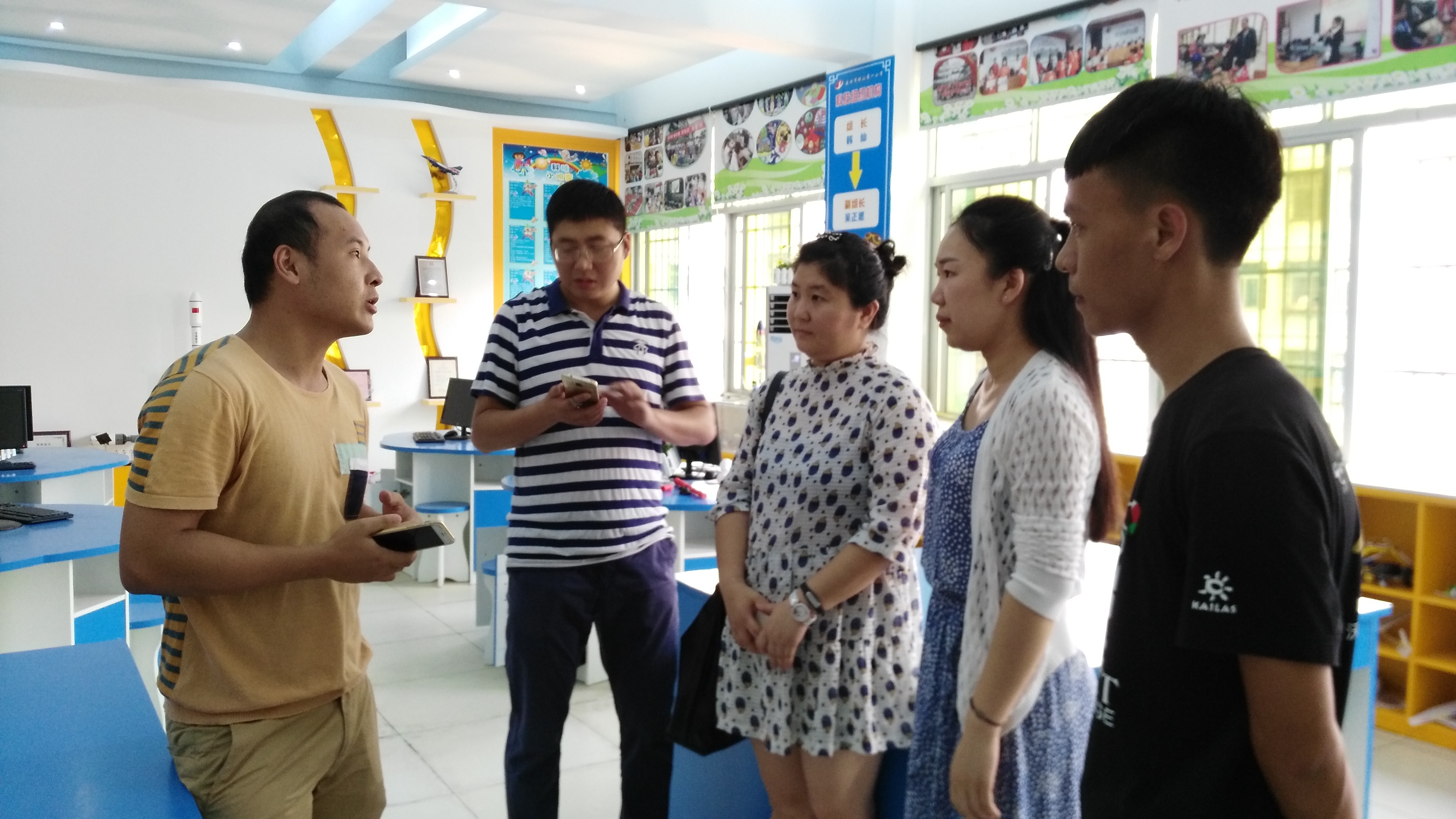 亲情满满,情系志愿――记海南师范大学琼山第一小学志愿者服务基地挂牌