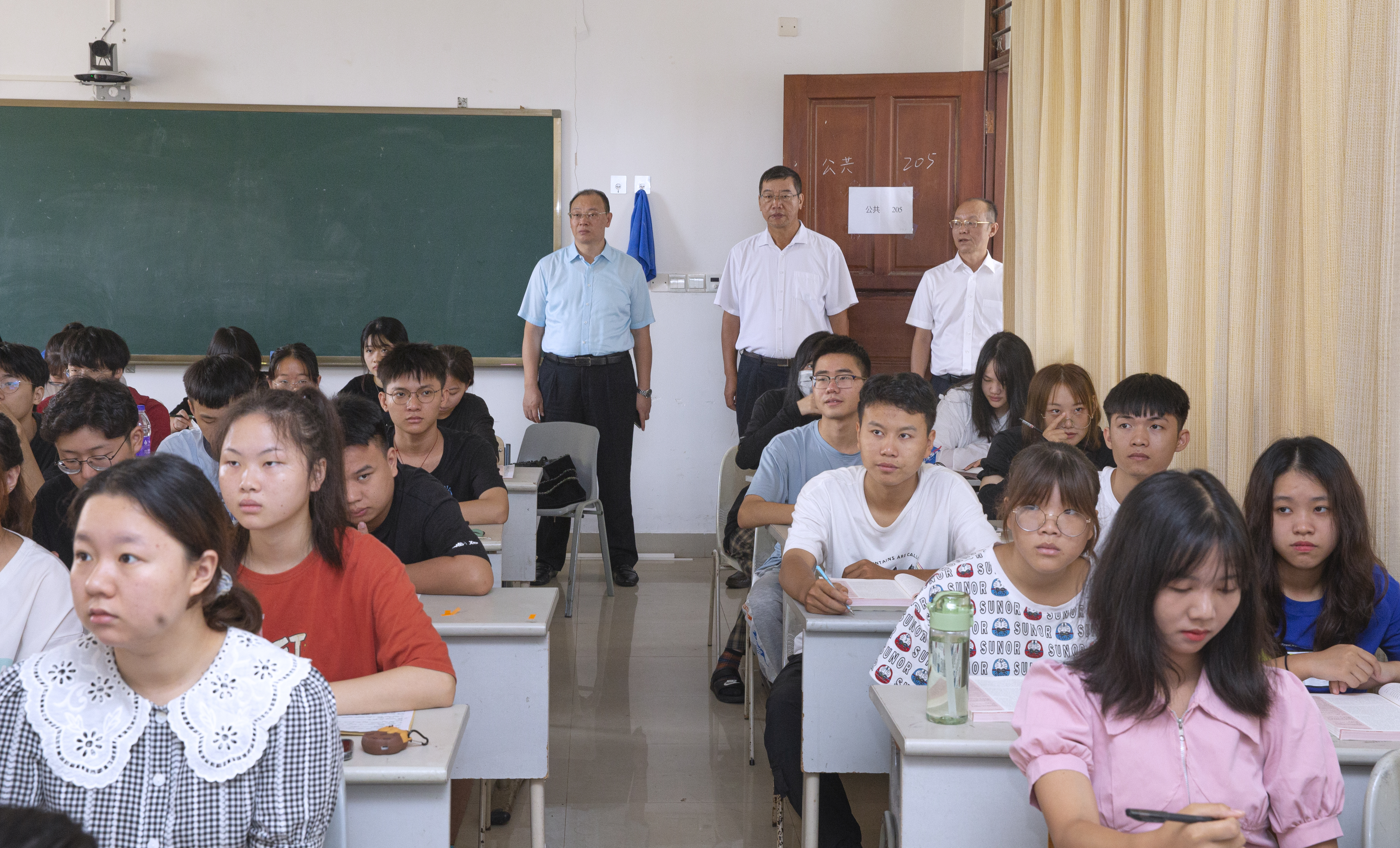 林强到桂林洋校区检查新学期开学情况