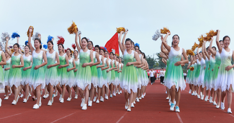 【第31届运动会】我校隆重举行第31届田径运动会开幕式