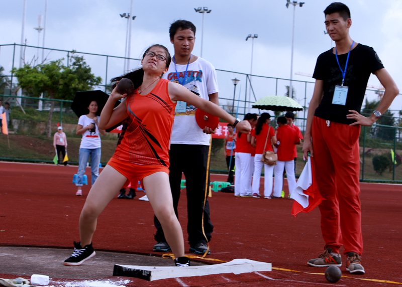 【第31届运动会】我校隆重举行第31届田径运动会开幕式
