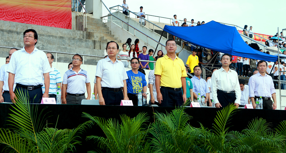 【第31届运动会】我校隆重举行第31届田径运动会开幕式