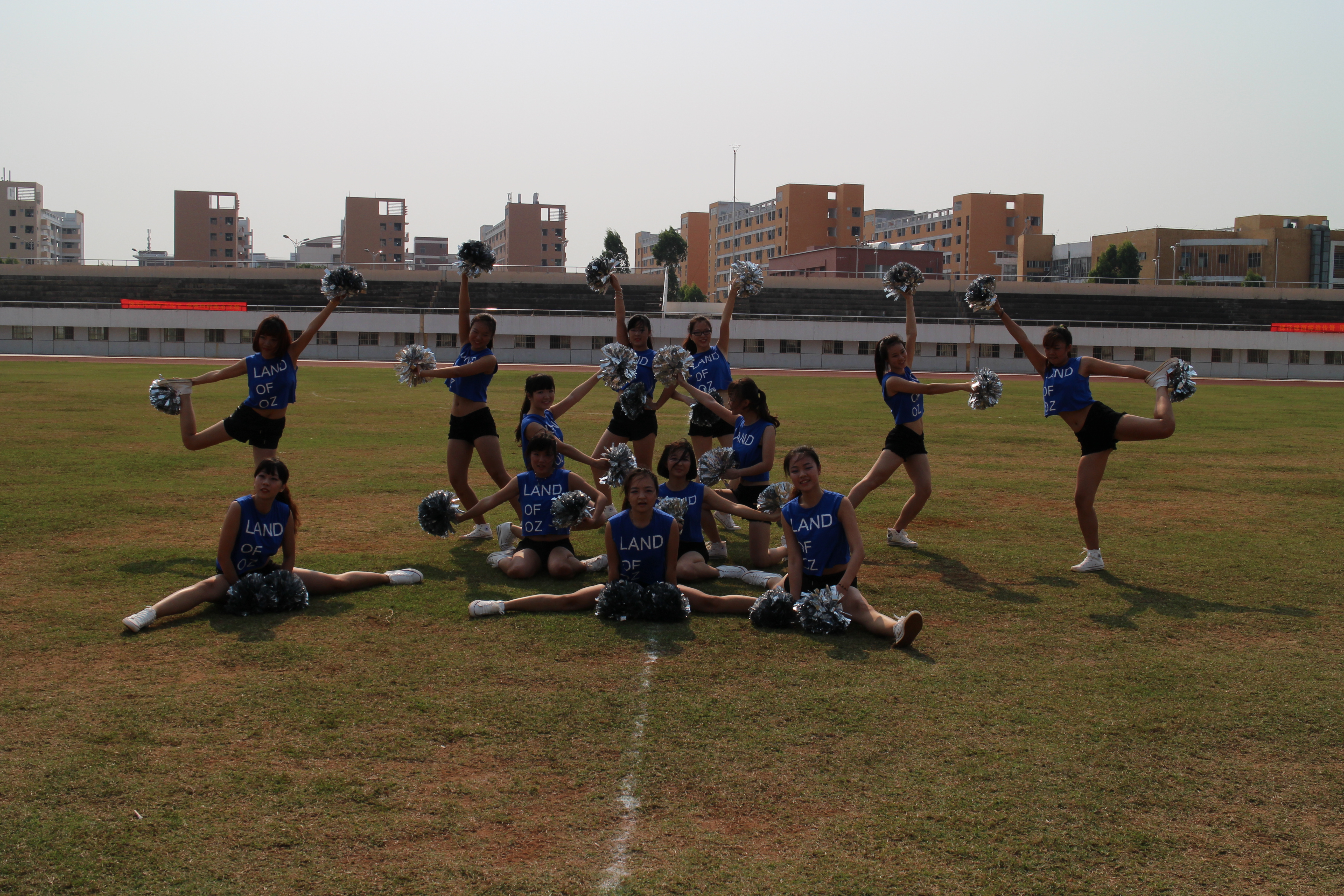 激情足球 见证青春――记海南师范大学足球赛小组预赛