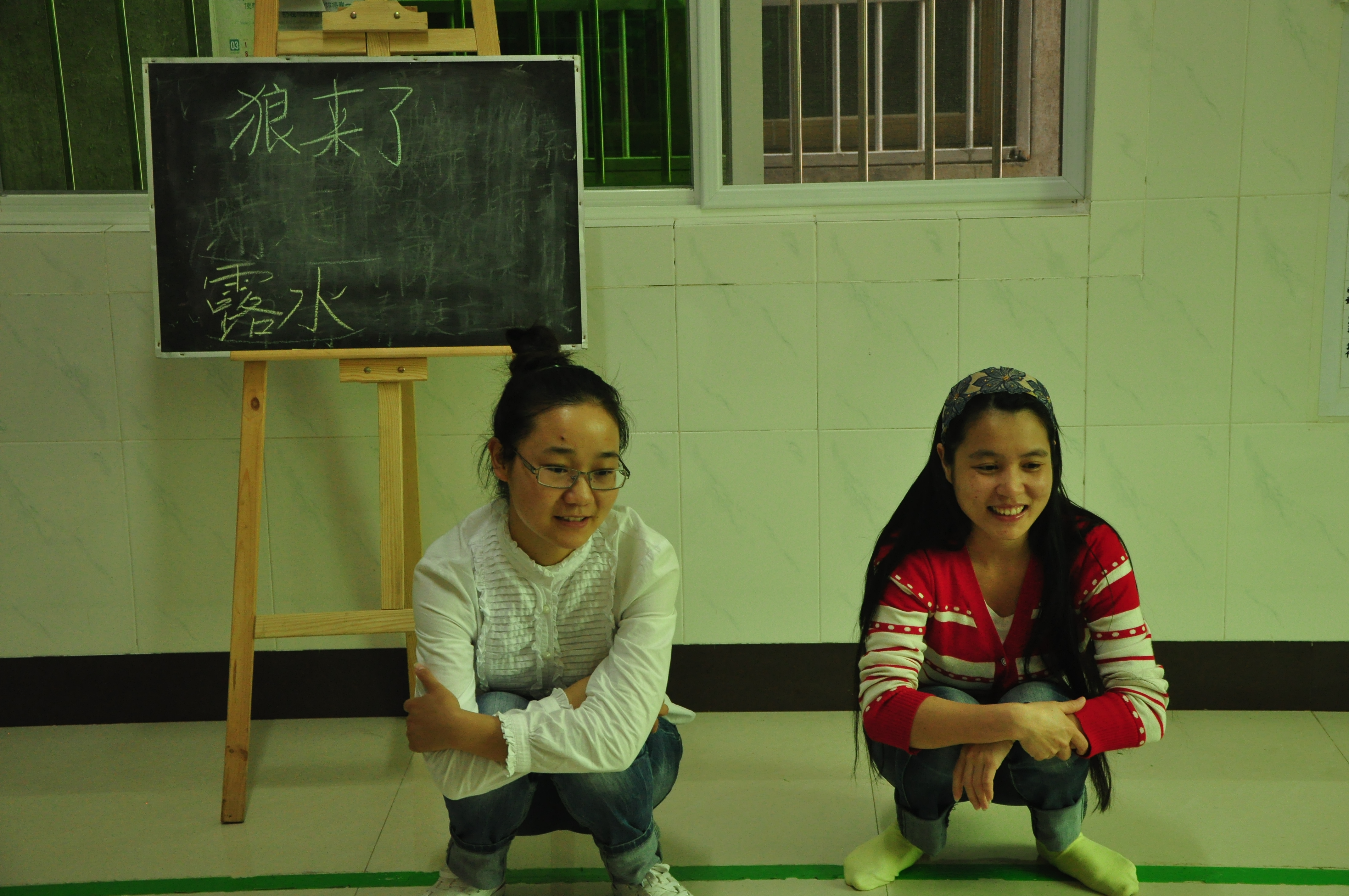 游戏中学习  欢笑里成长――记外国语学院开展Learning  by  doing志愿活动