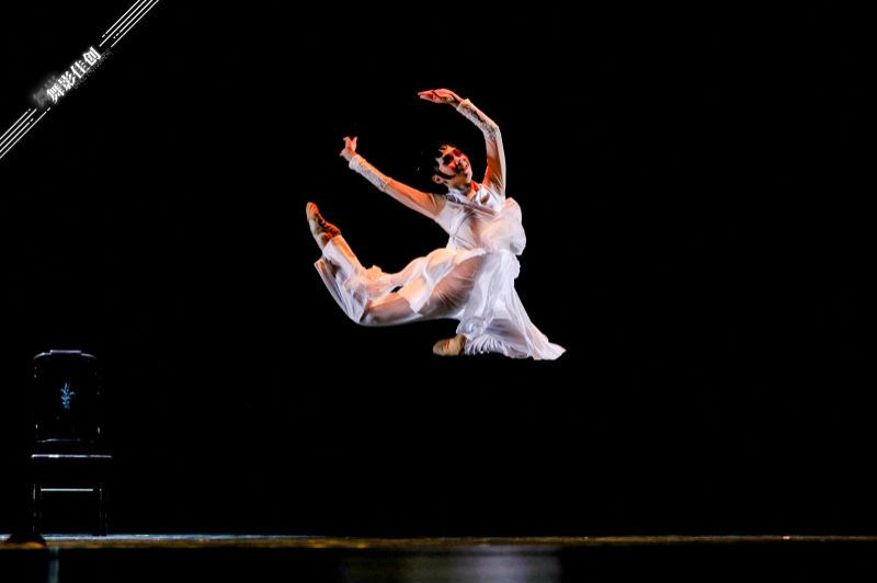 音乐学院学生王恩娜获“中南六省（区）十佳青年优秀舞者”荣誉称号