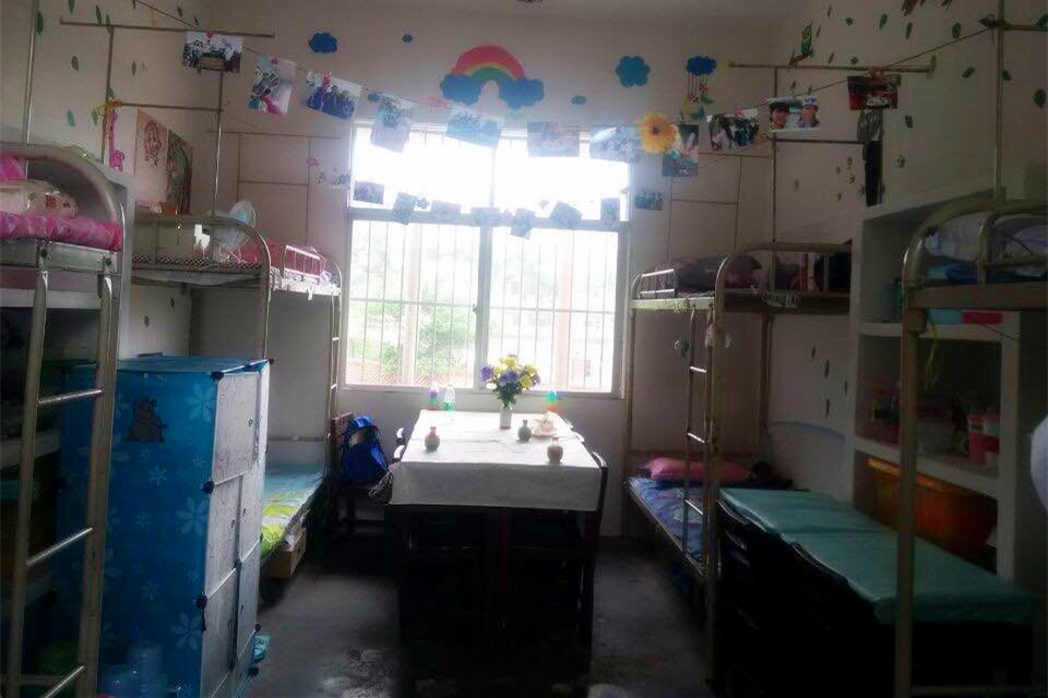 打造和谐雅室，共建美好海师――记物理与电子工程学院宿舍文化节系列活动